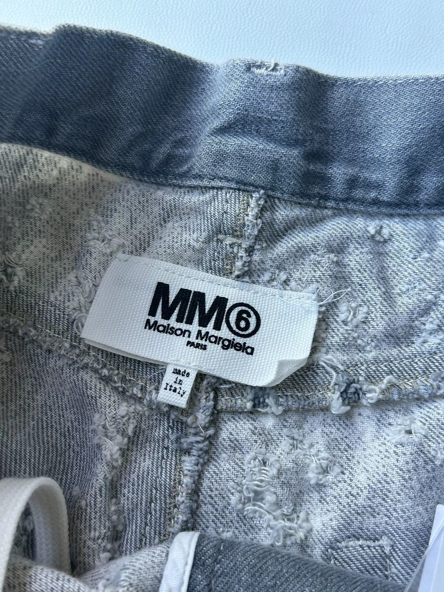 Maison Margiela Maison Margiela MM6 White Distressed Shorts Size US 31 - 6 Thumbnail