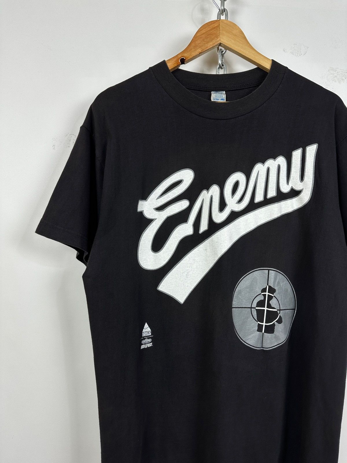 Band Tees 1991 Vintage Public Enemy Apocalypse Rare Band T-Shirt Size US XL / EU 56 / 4 - 4 Thumbnail