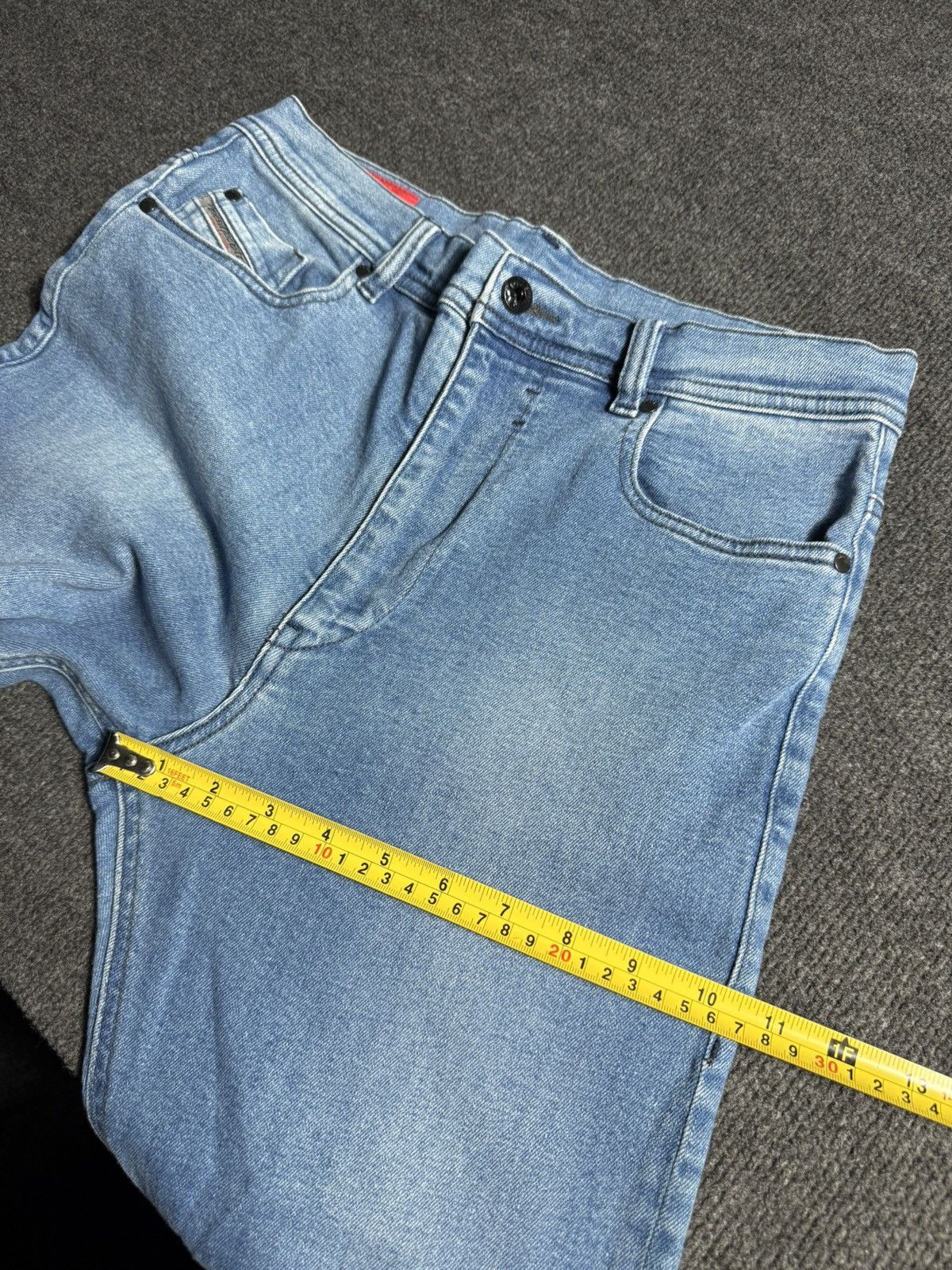 Diesel Luxury Diesel 00s Cropped Jeans Light Wash Distressed Denim Size 26" / US 2 / IT 38 - 23 Thumbnail