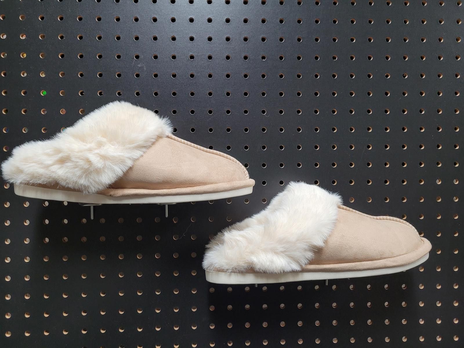 Unknown London Cozy Faux Fur Lined Women's Slippers - Grab Yours Now! Size US 8 / IT 38 - 1 Thumbnail
