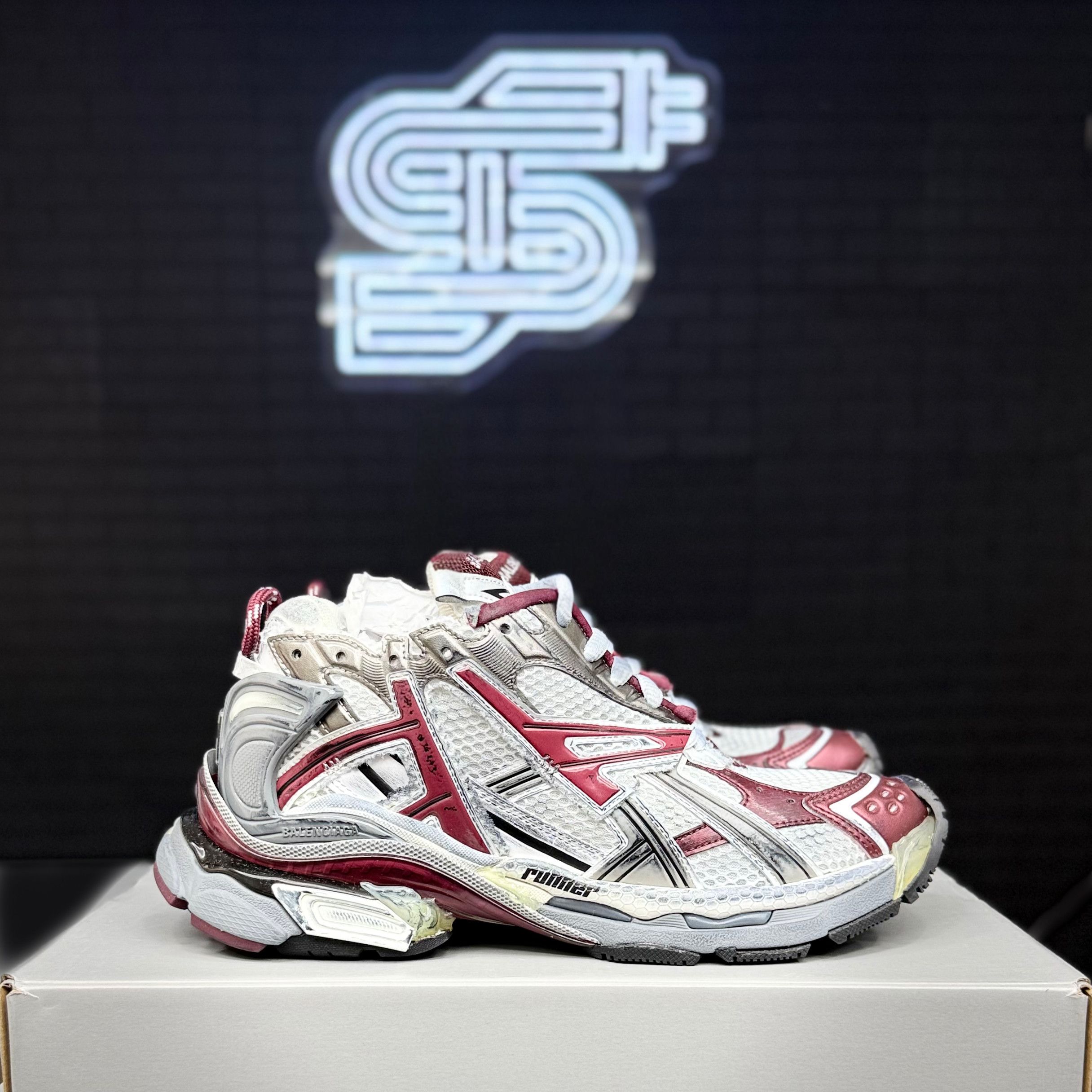 Balenciaga Balenciaga Runner Burgundy/Grey Size US 4 / IT 34 - 2 Thumbnail