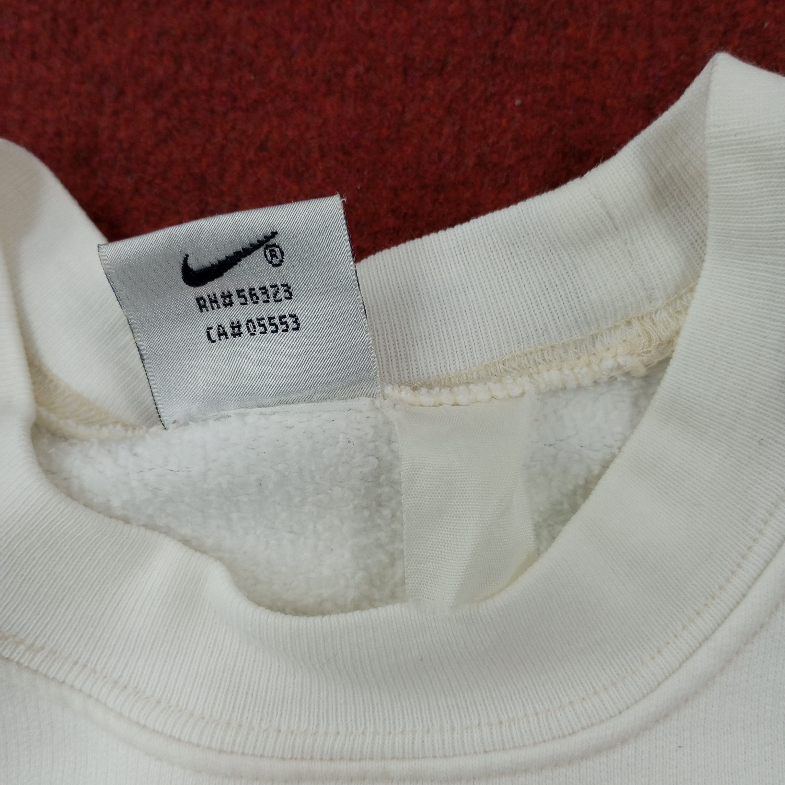 Nike × Vintage Nike Small Logo Design Sweatshirt c230n21 Size US S / EU 44-46 / 1 - 6 Thumbnail