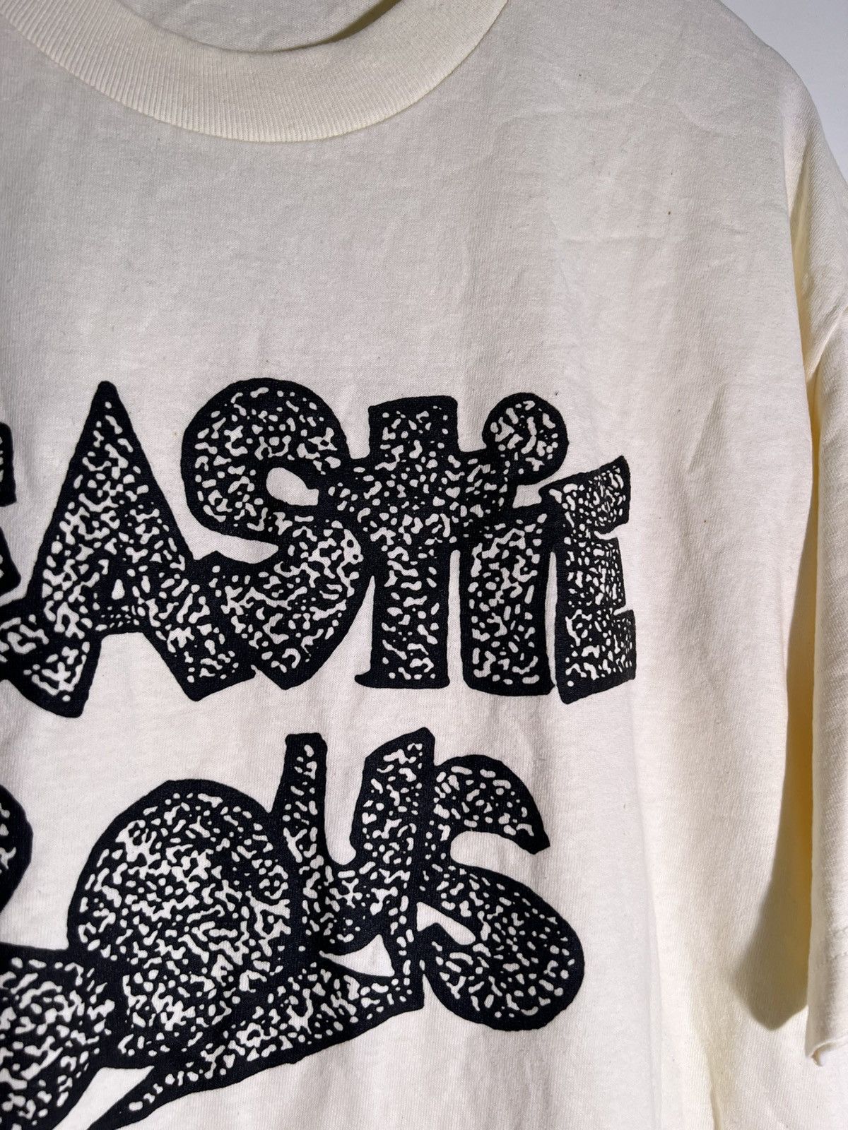 Vintage Y2K 2000’s VTG Vintage Beastie Boys Rap Rock Band Tee Shirt Size US XL / EU 56 / 4 - 5 Thumbnail