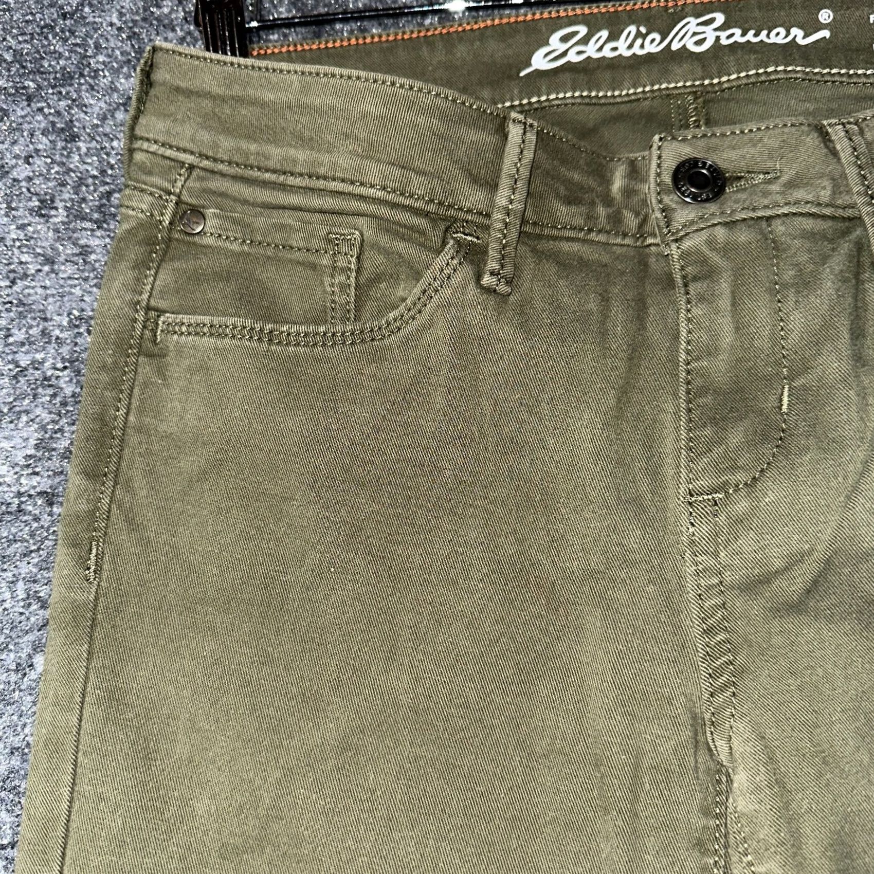 Eddie Bauer Eddie Bauer Pants Womens 8P Petite Green Cotton Stretch Chino Straight Slim Slightly Curvy 27in Inseam Size 30" / US 8 / IT 44 - 4 Thumbnail
