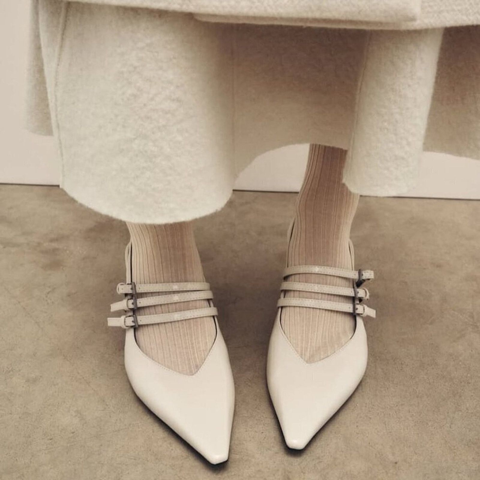Zara HOT TREND!!! ZARA Pointed Toe Buckled Heels Size US 8 / IT 38 - 5 Thumbnail