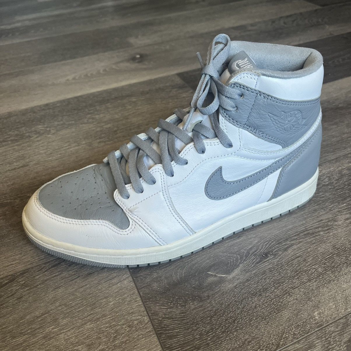 Jordan Brand Air Jordan 1 Retro High OG Stealth Shoes 555088-037 Size 12 Size US 12 / EU 45 - 9 Thumbnail