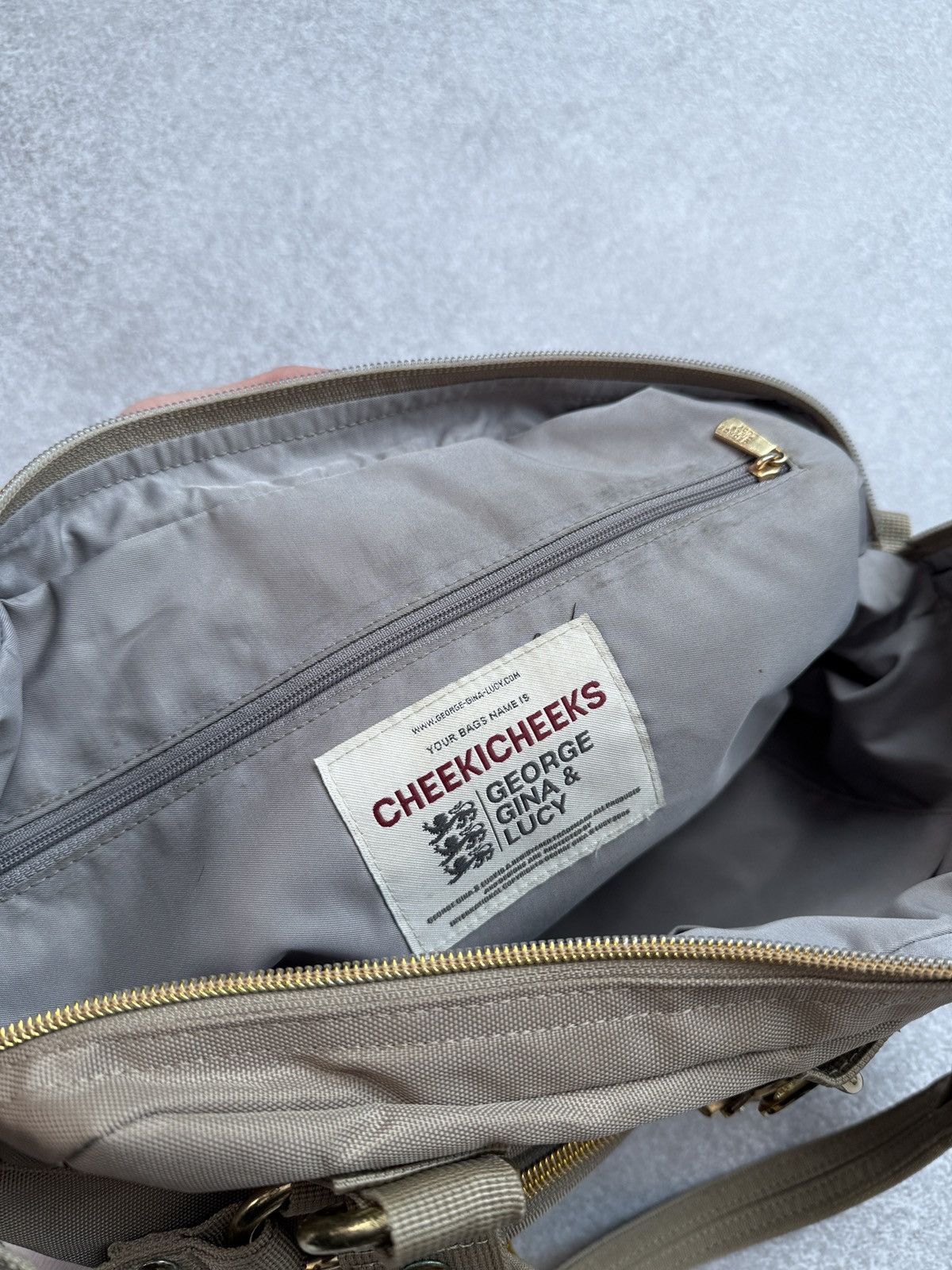 George Gina & Lucy George Gina & Lucy Cheekicheeks Golden Shoulders Bag Women Size ONE SIZE - 15 Thumbnail