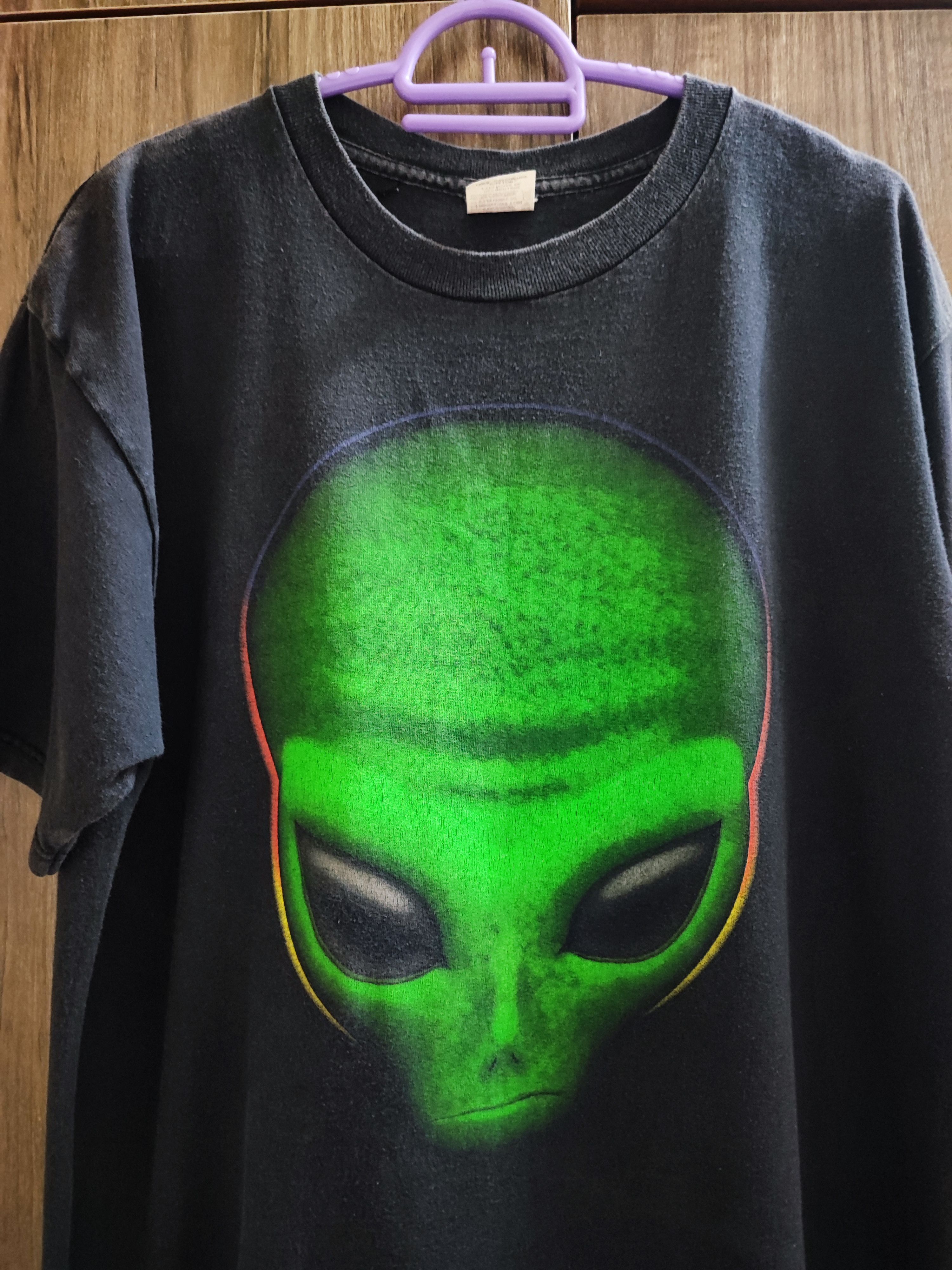 Vintage Vintage Big Graphic Alien T-Shirt Size US L / EU 52-54 / 3 - 2 Thumbnail