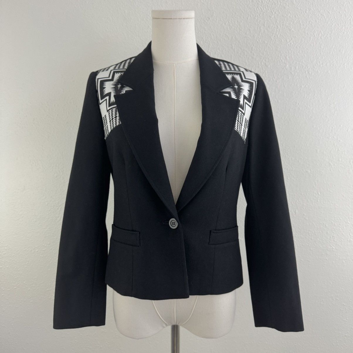 PENDLETON Vintage Black Wool Southwestern Blazer Jacket