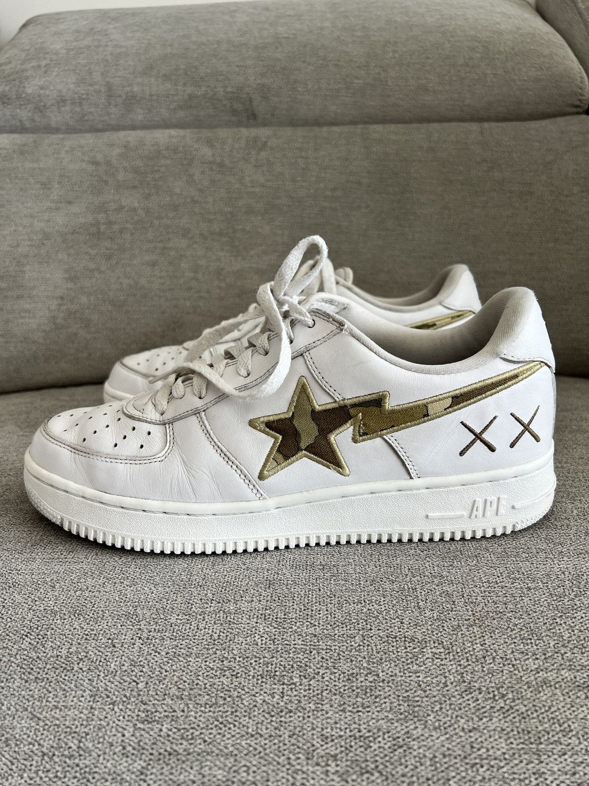 Bape A Bathing Ape Bape x Kaws Bapestas Sz 11 2005 Vintage Size US 11 / EU 44 - 1 Thumbnail