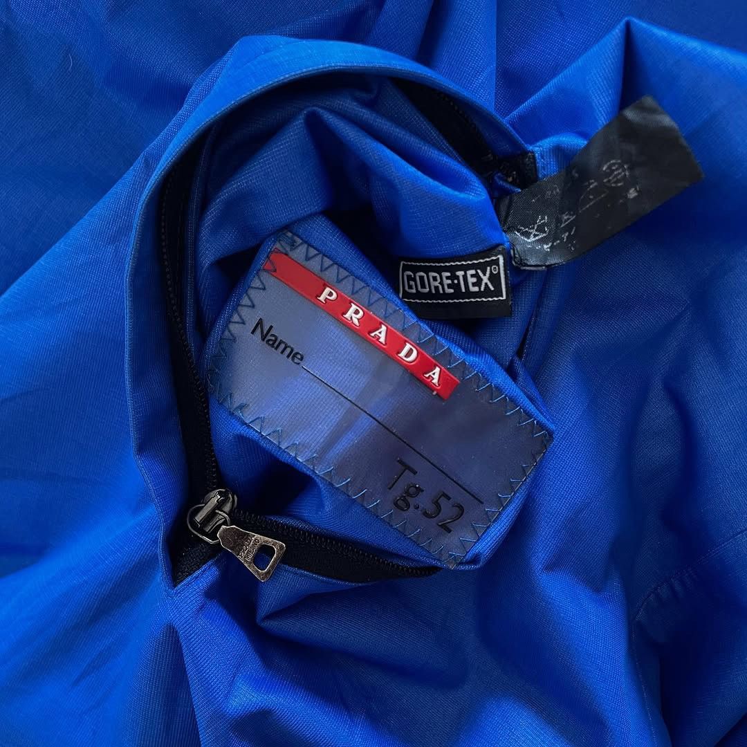Prada SOLD - AW99 Technical PTFE Gore-Tex Hidden Glove Jacket Size US L / EU 52-54 / 3 - 12 Thumbnail