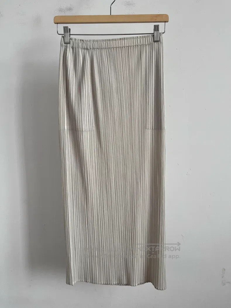 Issey Miyake Issey Miyake Gray Midi Skirt Size 26" / US 2 / IT 38 - 1 Thumbnail