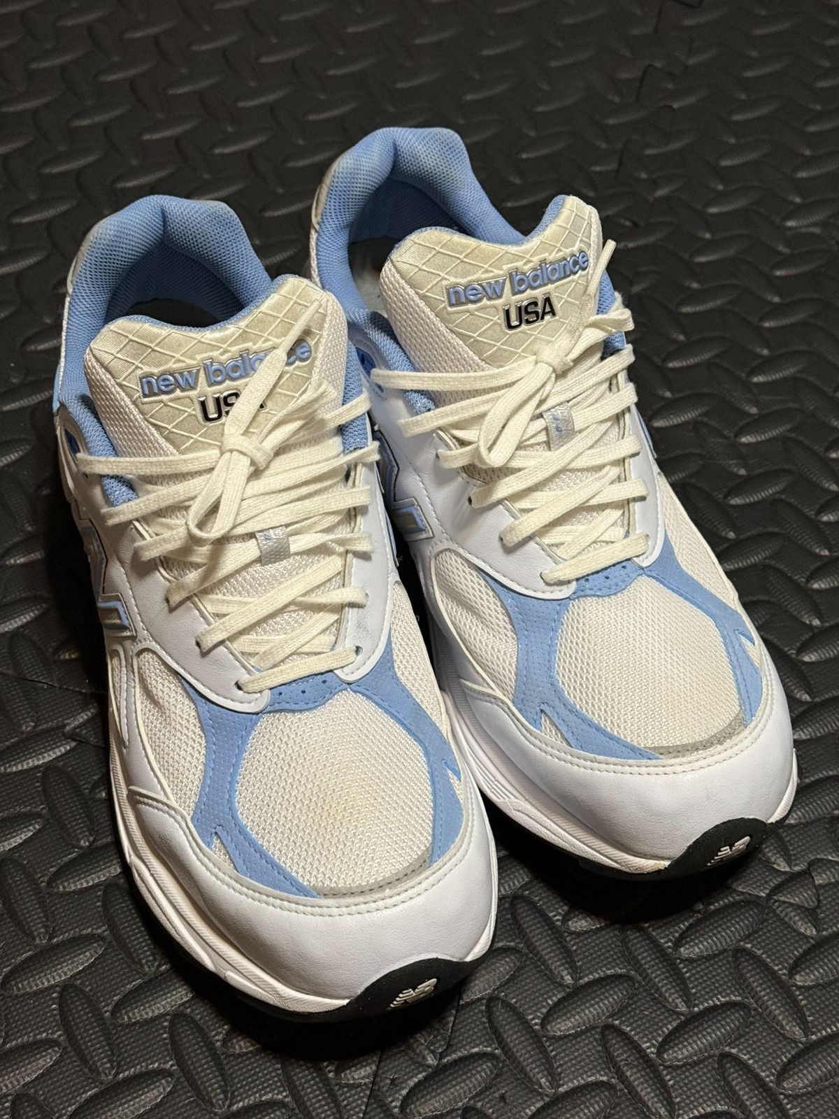 New Balance New Balance W990WB3 Size US 11.5 / EU 44-45 - 1 Thumbnail
