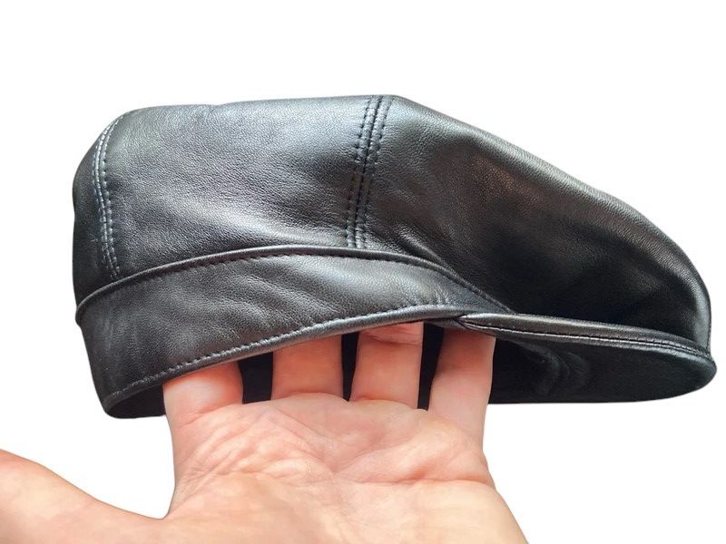 Gucci F/W 2003 RUNWAY LEATHER CAP BY TOM FORD Size ONE SIZE - 6 Thumbnail