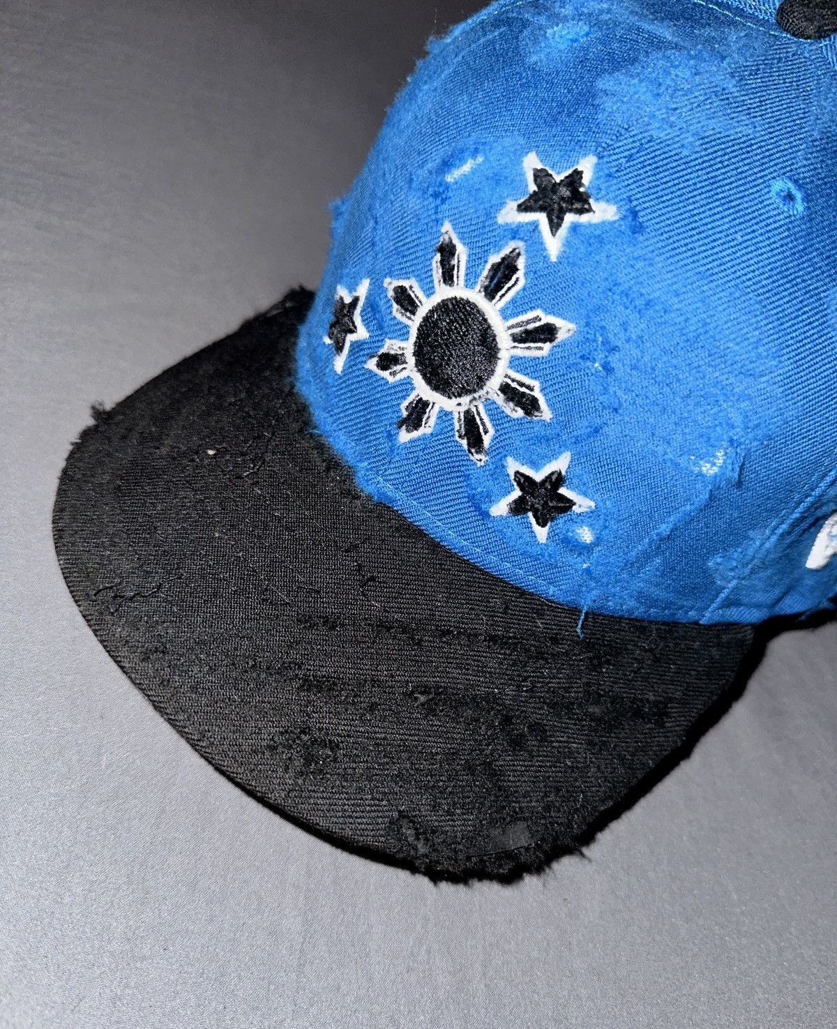 Designer × New Era Philippines New Era Custom distressed fitted Hat Size ONE SIZE - 6 Thumbnail