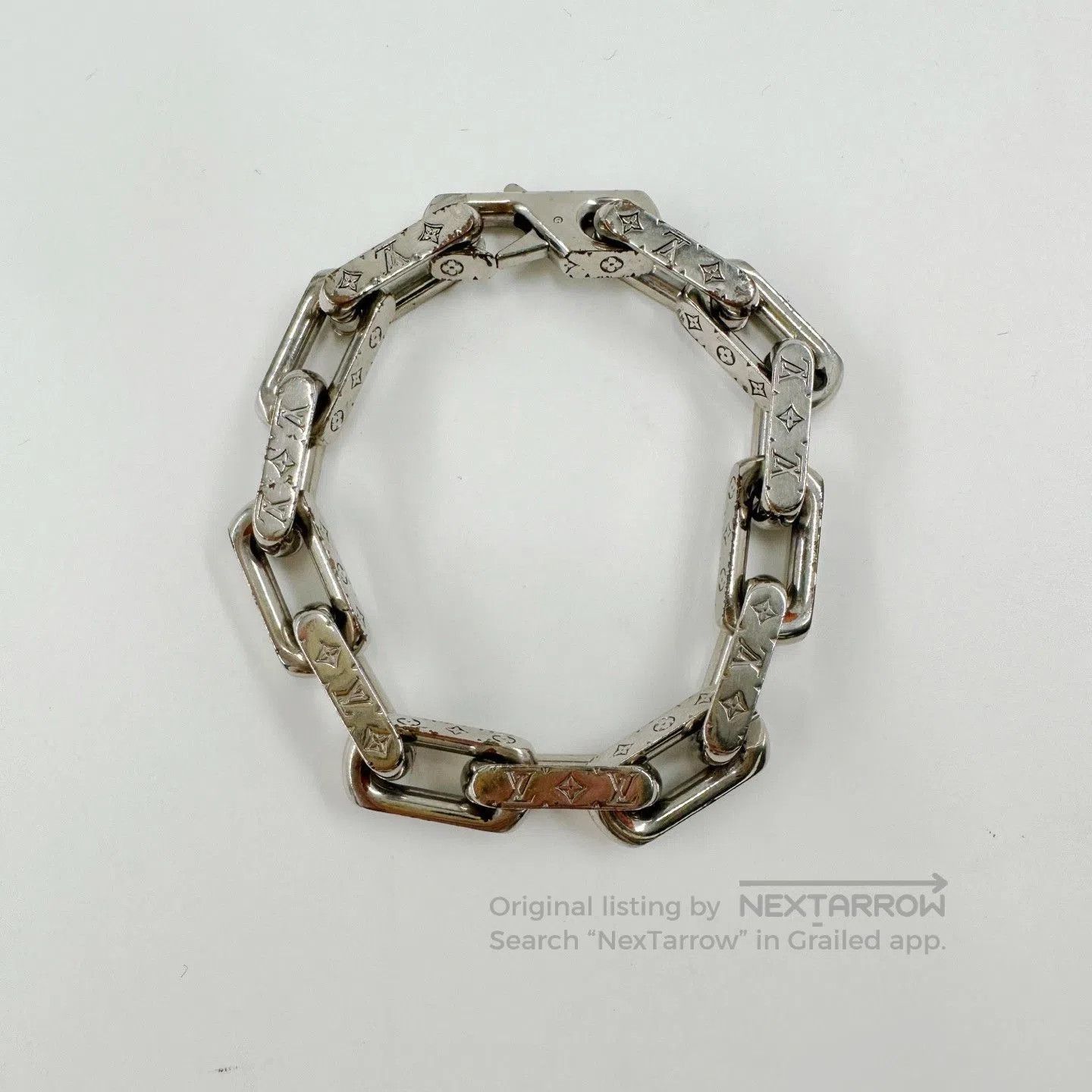Louis Vuitton Louis Vuitton Silver Cuban Bamboo Logo Bracelet. Size ONE SIZE - 1 Thumbnail
