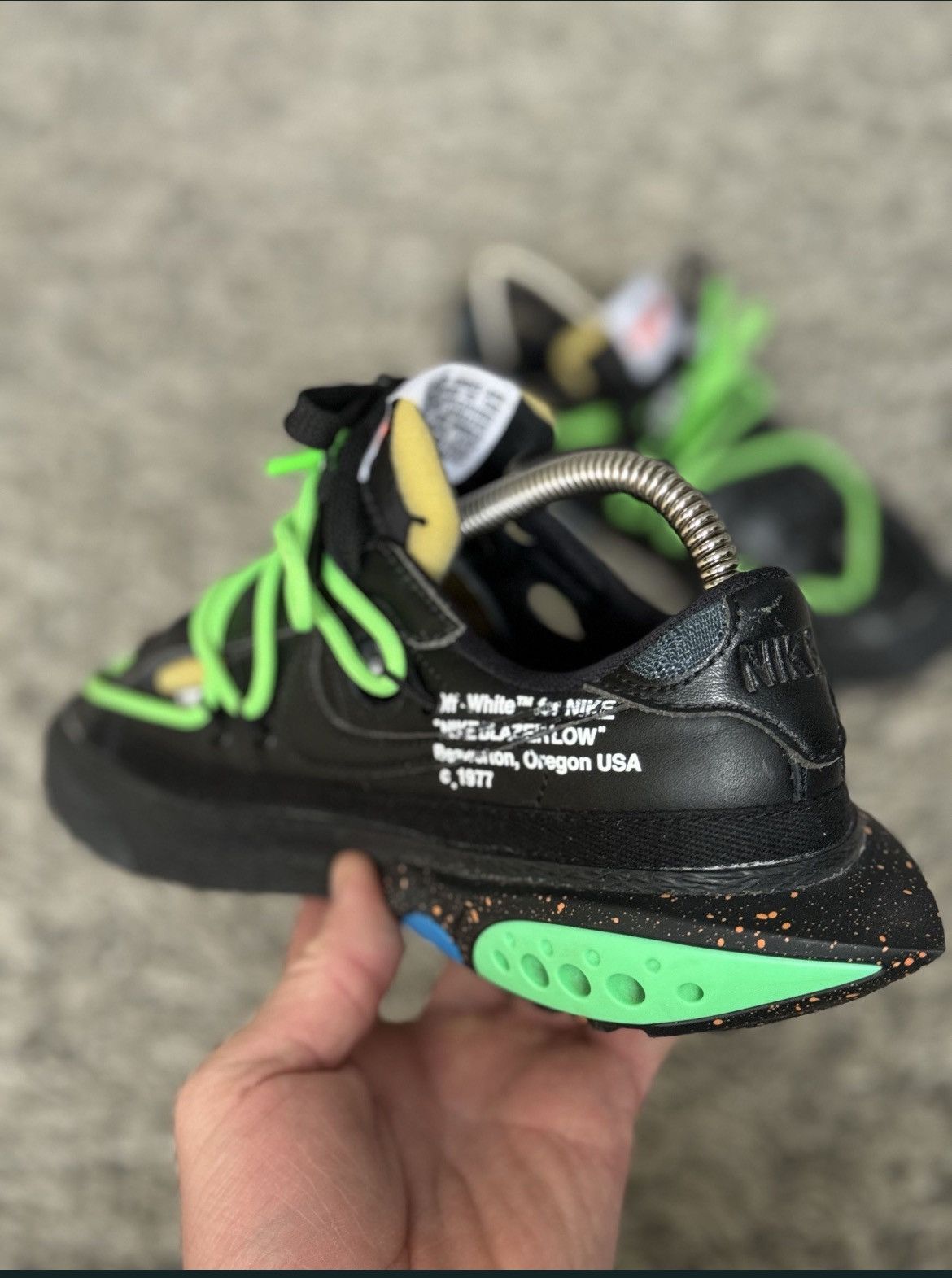 Nike × Off-White Nike Blazer Low x Off-White black & electro green sneakers Size US 7.5 / IT 37.5 - 5 Thumbnail