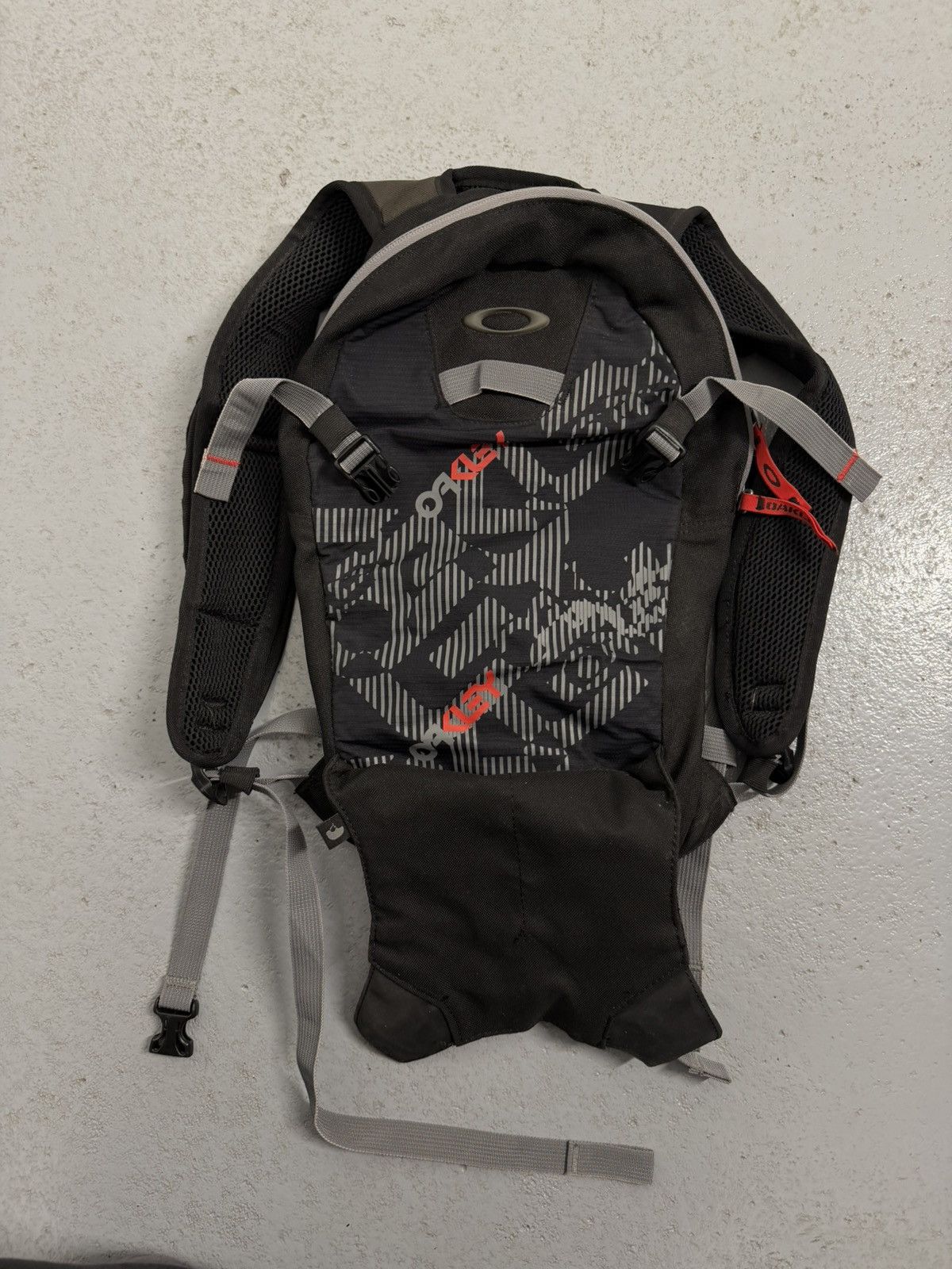 Oakley Vintage Oakley Hydration Water Reservoir Hiking Backpack Size ONE SIZE - 15 Thumbnail