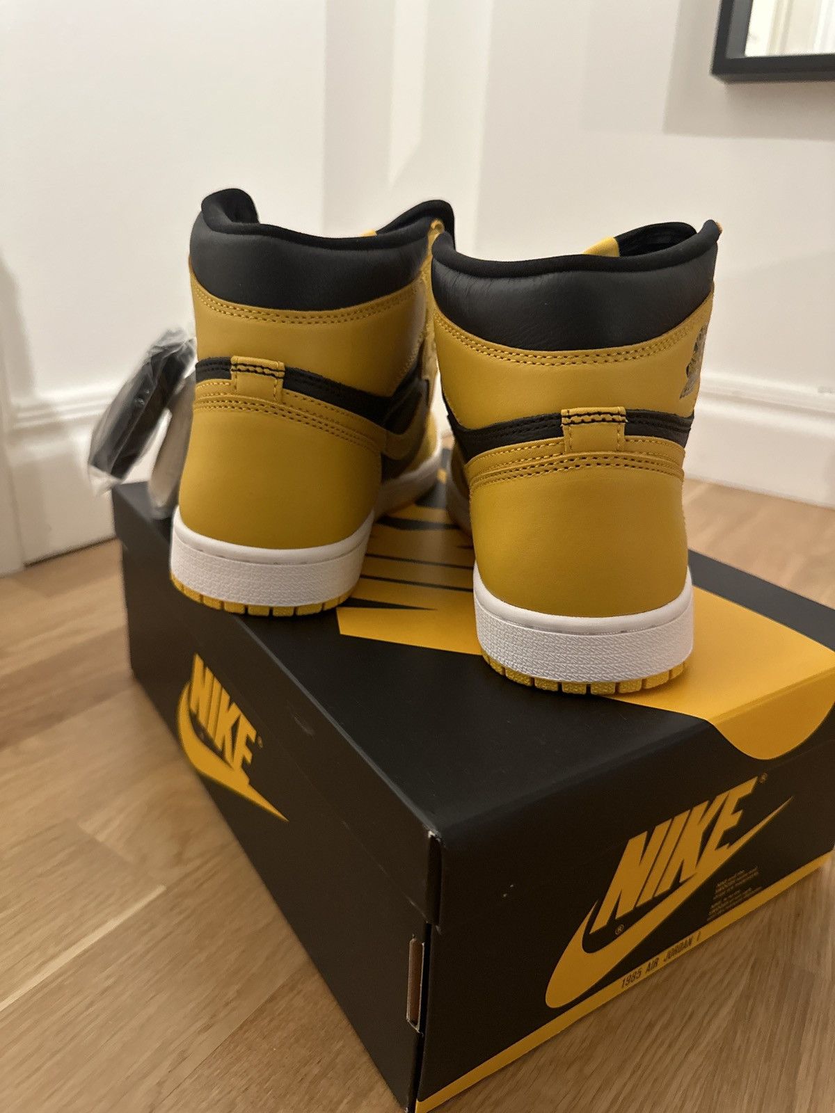 Jordan Brand × Nike Jordan 1 Pollen Size US 7.5 / EU 40-41 - 7 Thumbnail