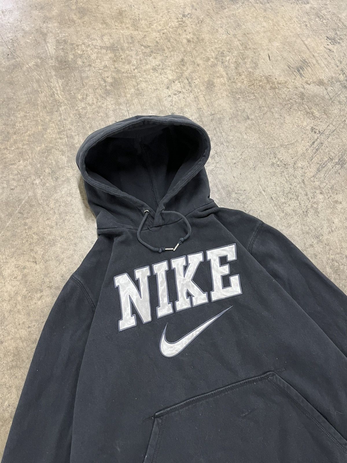 Nike × Vintage Nike center swoosh spell out hoodie skater boxy streetwear Size US L / EU 52-54 / 3 - 5 Thumbnail
