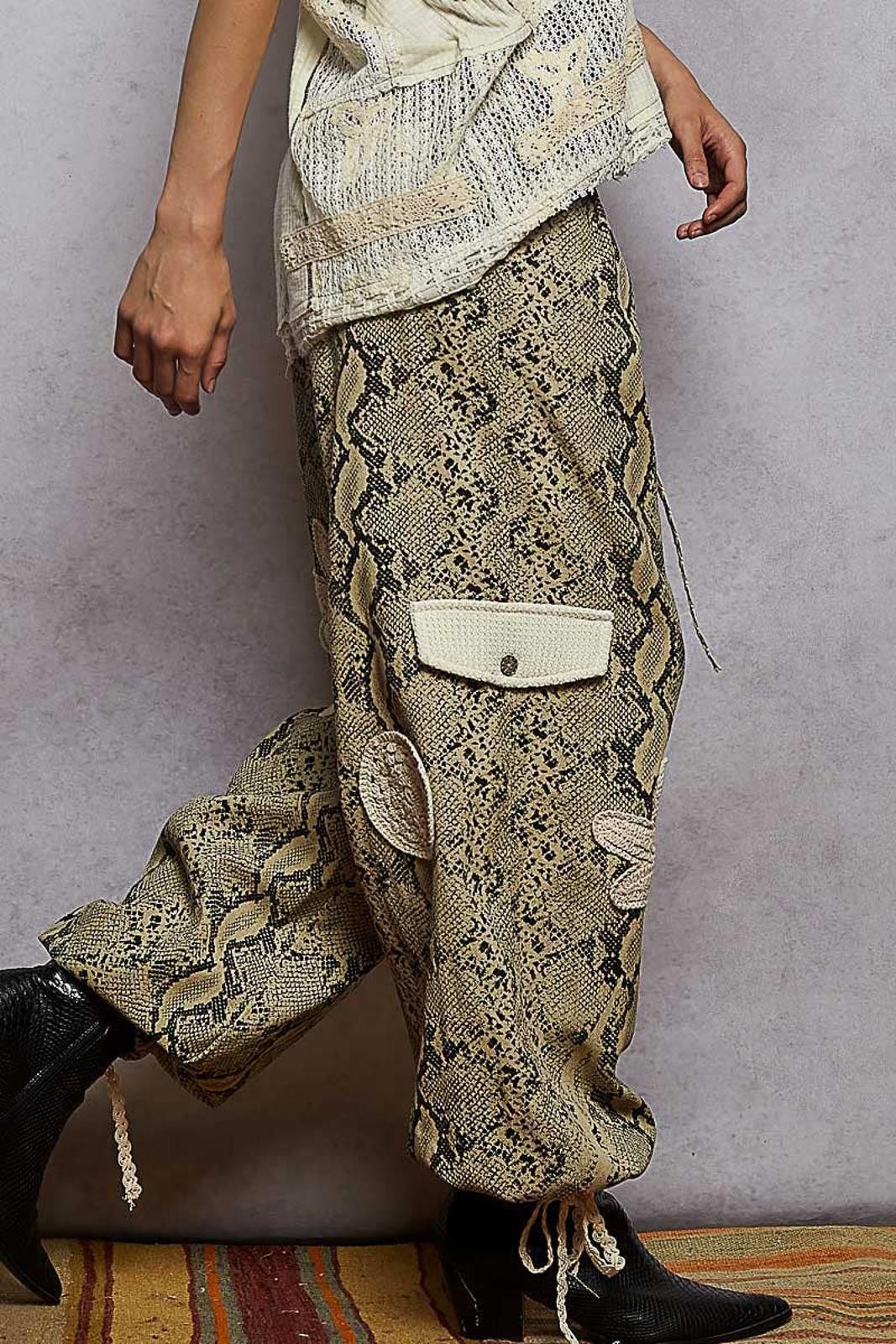 Other POL Pleat Detail Floral Patchwork Cargo Jogger Pants Size 28" / US 6 / IT 42 - 2 Thumbnail