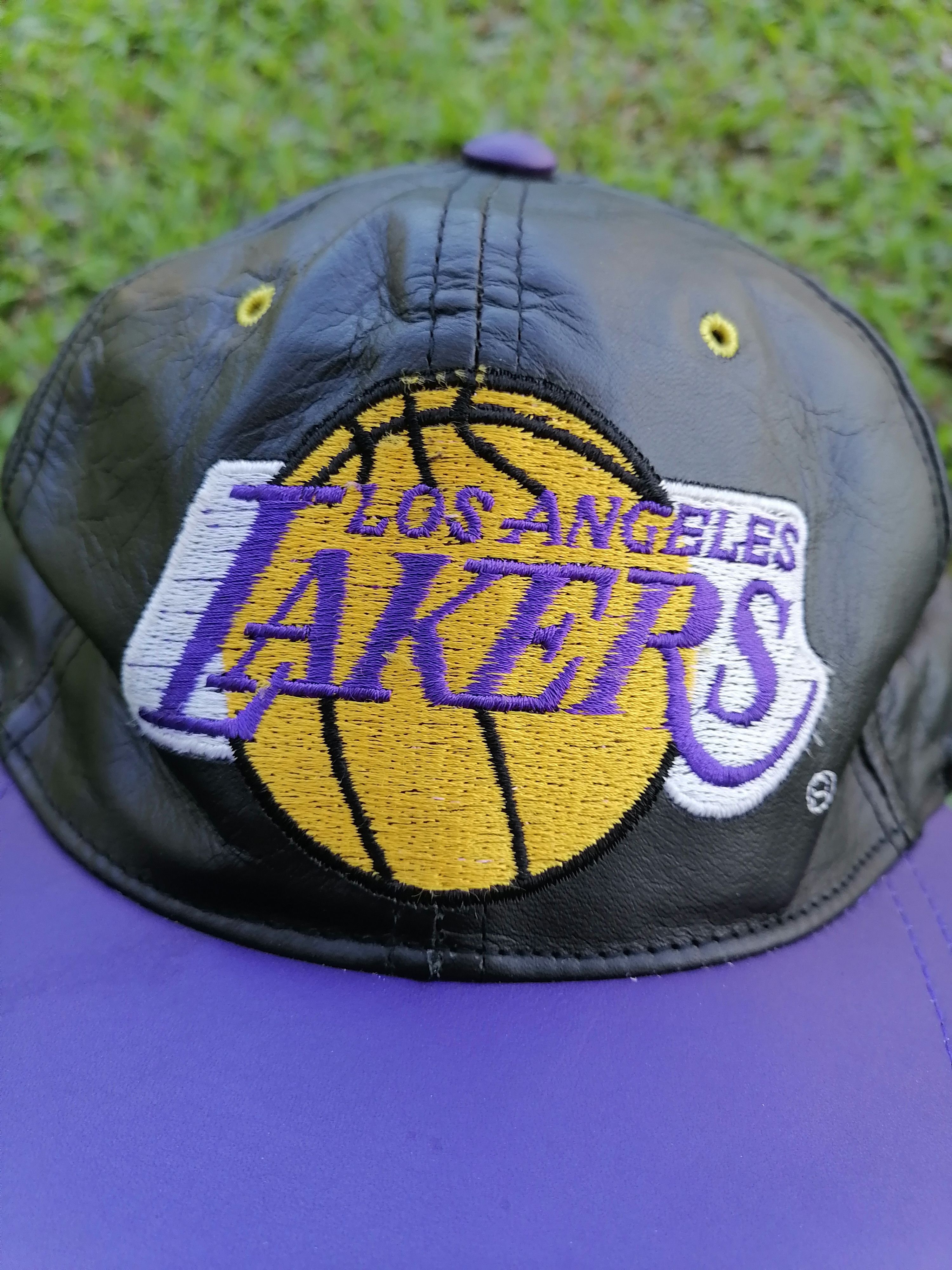 NBA × Sports Specialties Vintage NBA L.A Lakers Leather Velcro Cap Size ONE SIZE - 2 Thumbnail
