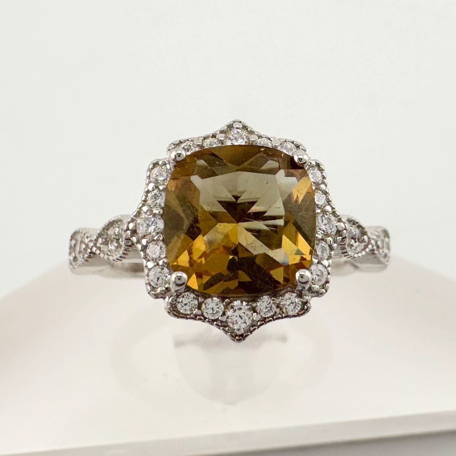 Other Pretty and Petite Antique Style Lab Created Sultanite Ring S Size ONE SIZE - 8 Thumbnail