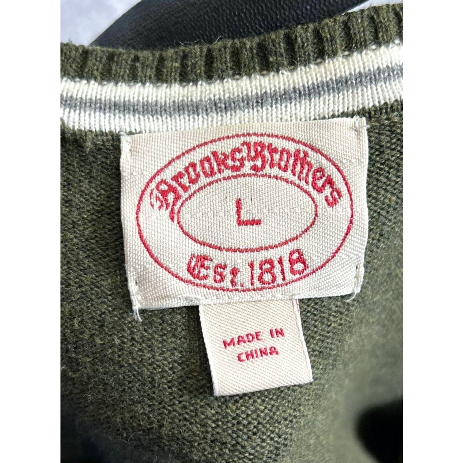 Brooks Brothers Brooks Brothers Sweater Mens L Green Cotton Wool Knit V-Neck Pullover Logo Preppy Winter Fall Spring Size US L / EU 52-54 / 3 - 3 Thumbnail