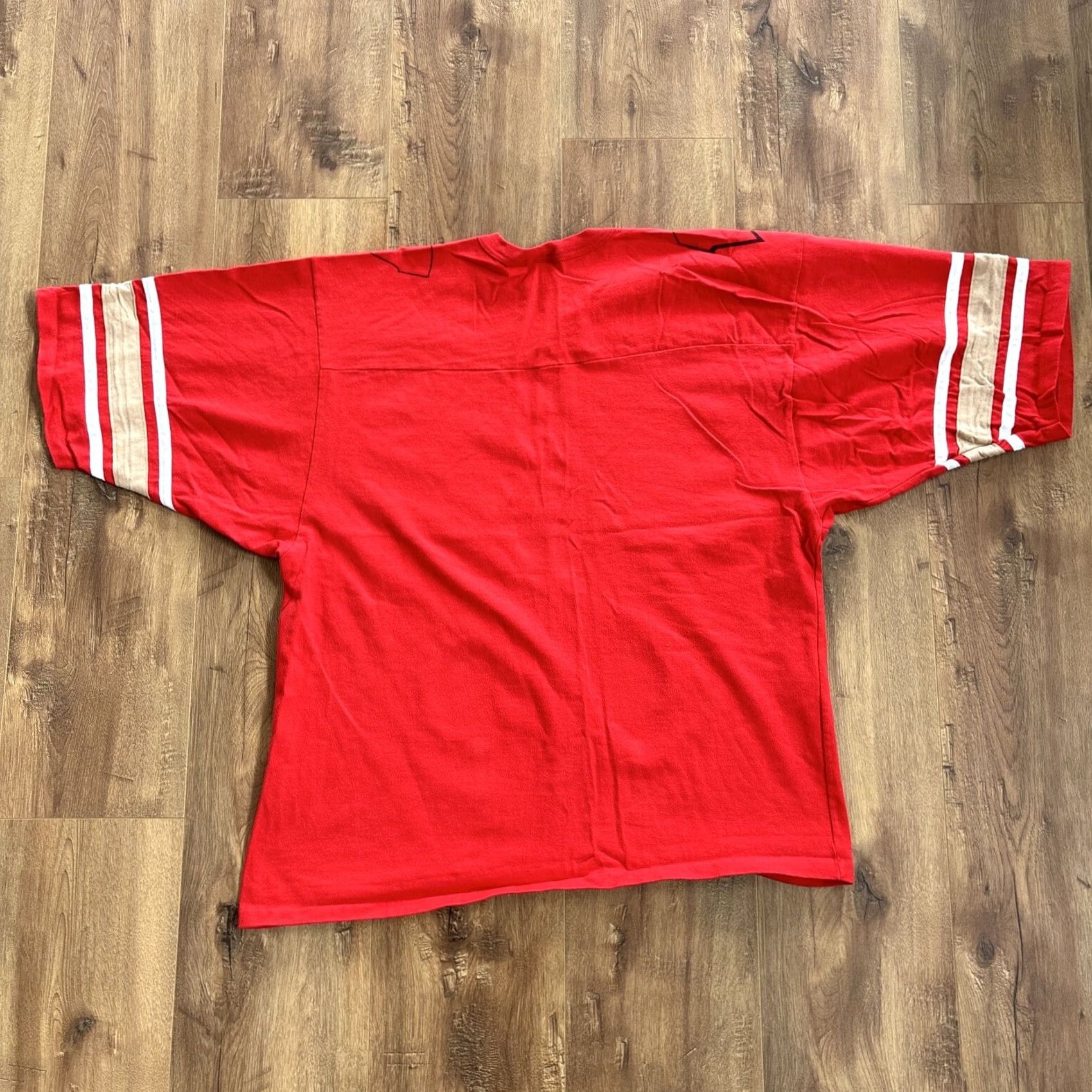 Vintage VINTAGE UW Wisconsin Badgers Ice Hockey Jersey NCAA T-Shirt MENS XL Red Crew Neck Short Sleeve Single Stitch USA 1980s Men XL Size US XL / EU 56 / 4 - 5 Thumbnail