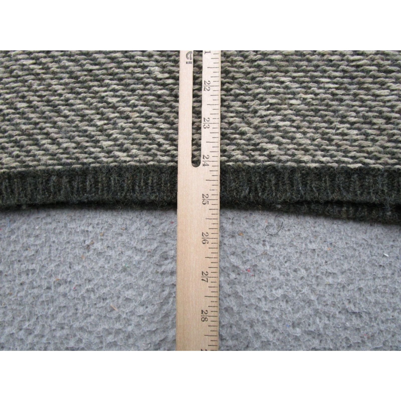 Vintage VINTAGE Jma Plum Wool Blend V-Neck Sweater Mens Size S Made In USA Warm Size US S / EU 44-46 / 1 - 5 Thumbnail