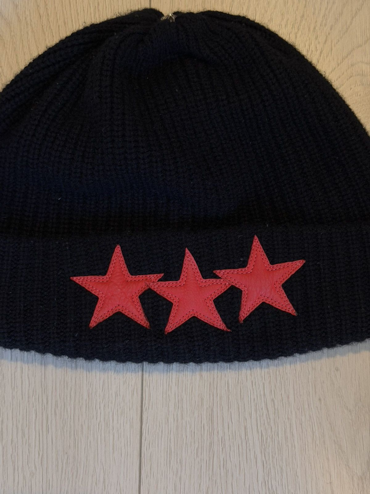 Chrome Hearts Chrome Hearts Black & Red Triple Star Leather Patch Beanie Size ONE SIZE - 4 Thumbnail