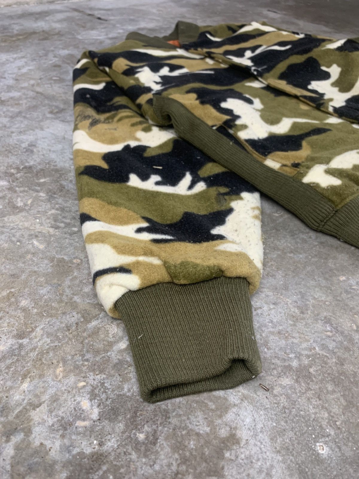 Japanese Brand Japanese Brand Camo Fleece Bomber Jacket Size US L / EU 52-54 / 3 - 11 Thumbnail