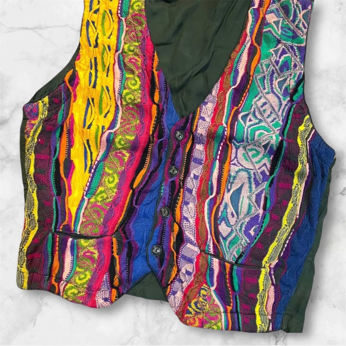 Coogi Vintage coogi knit vest Size US M / EU 48-50 / 2 - 2 Thumbnail