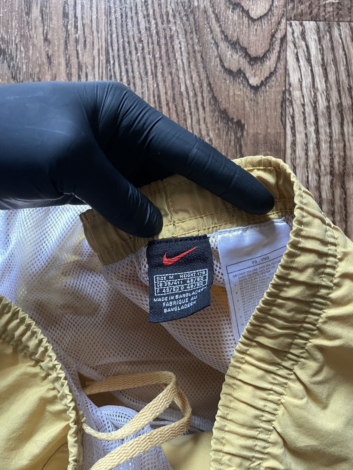 Nike Vintage Nike shorts streetwear swoosh casual y2k size M Size US 32 / EU 48 - 3 Thumbnail