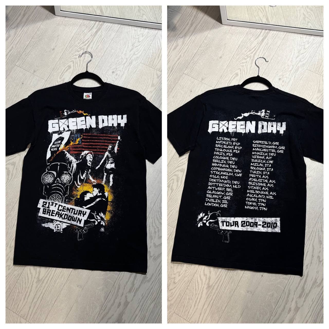 Band Tees Green Day 2009 Tour T-shirt Size:S Size US S / EU 44-46 / 1 - 1 Thumbnail