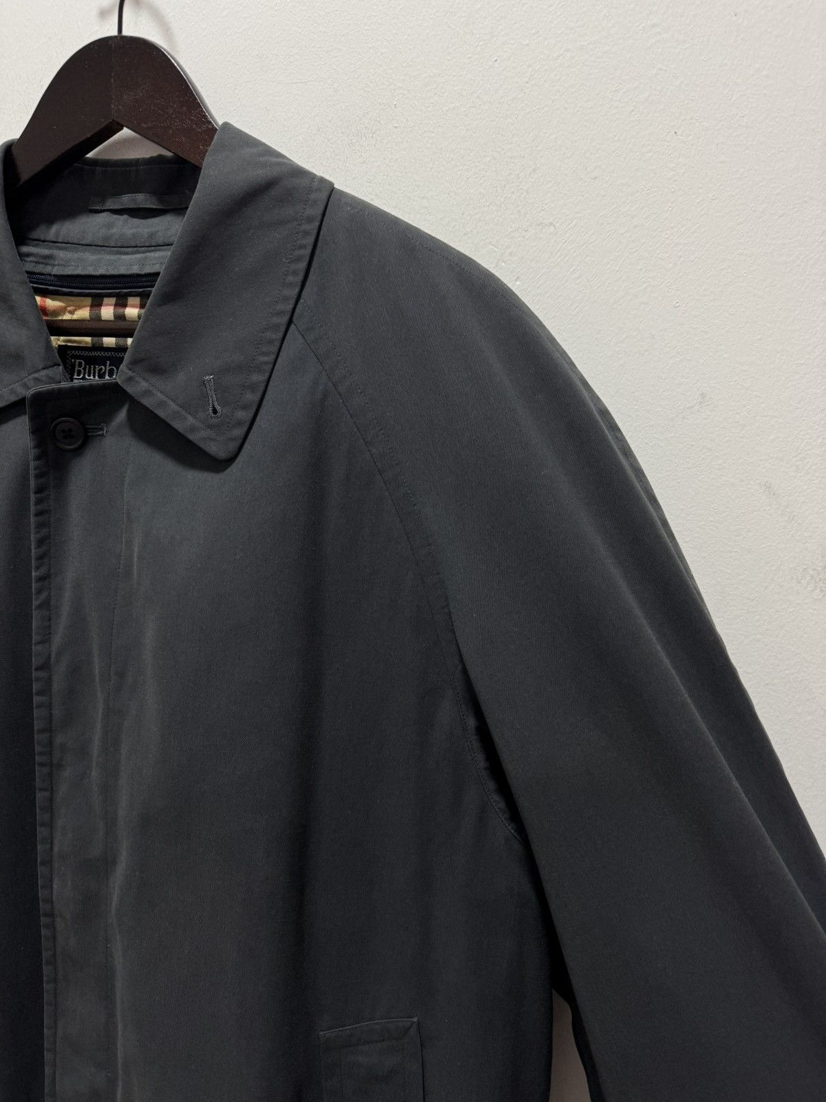 Burberry VINTAGE BURBERRY NOVA CHECK TRENCH COAT Size US S / EU 44-46 / 1 - 4 Thumbnail