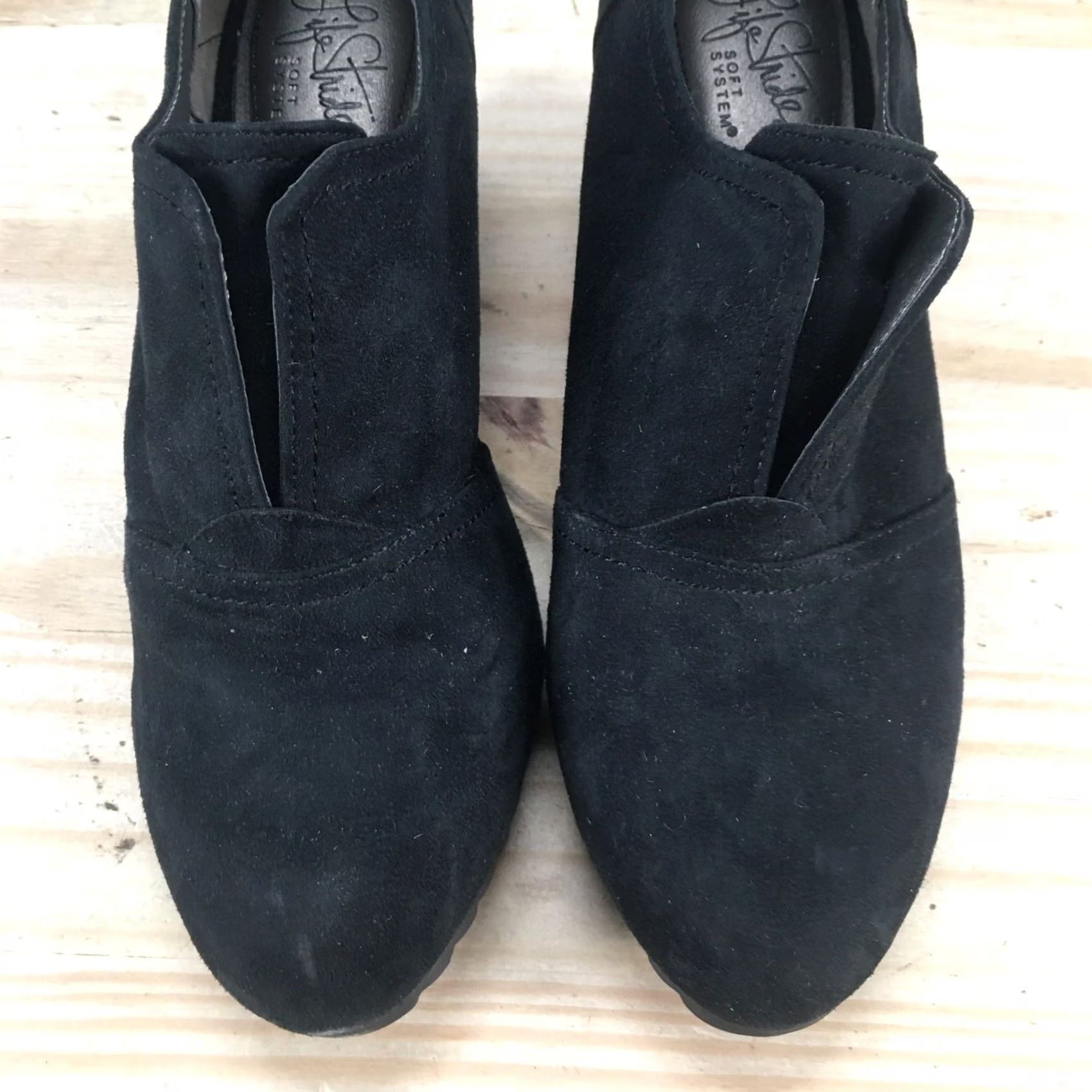 Vintage Lifestride Ankle Boots Womens 9M Black Suede Wedge Heel Casual Bootie Shoes Size US 9 / IT 39 - 6 Thumbnail
