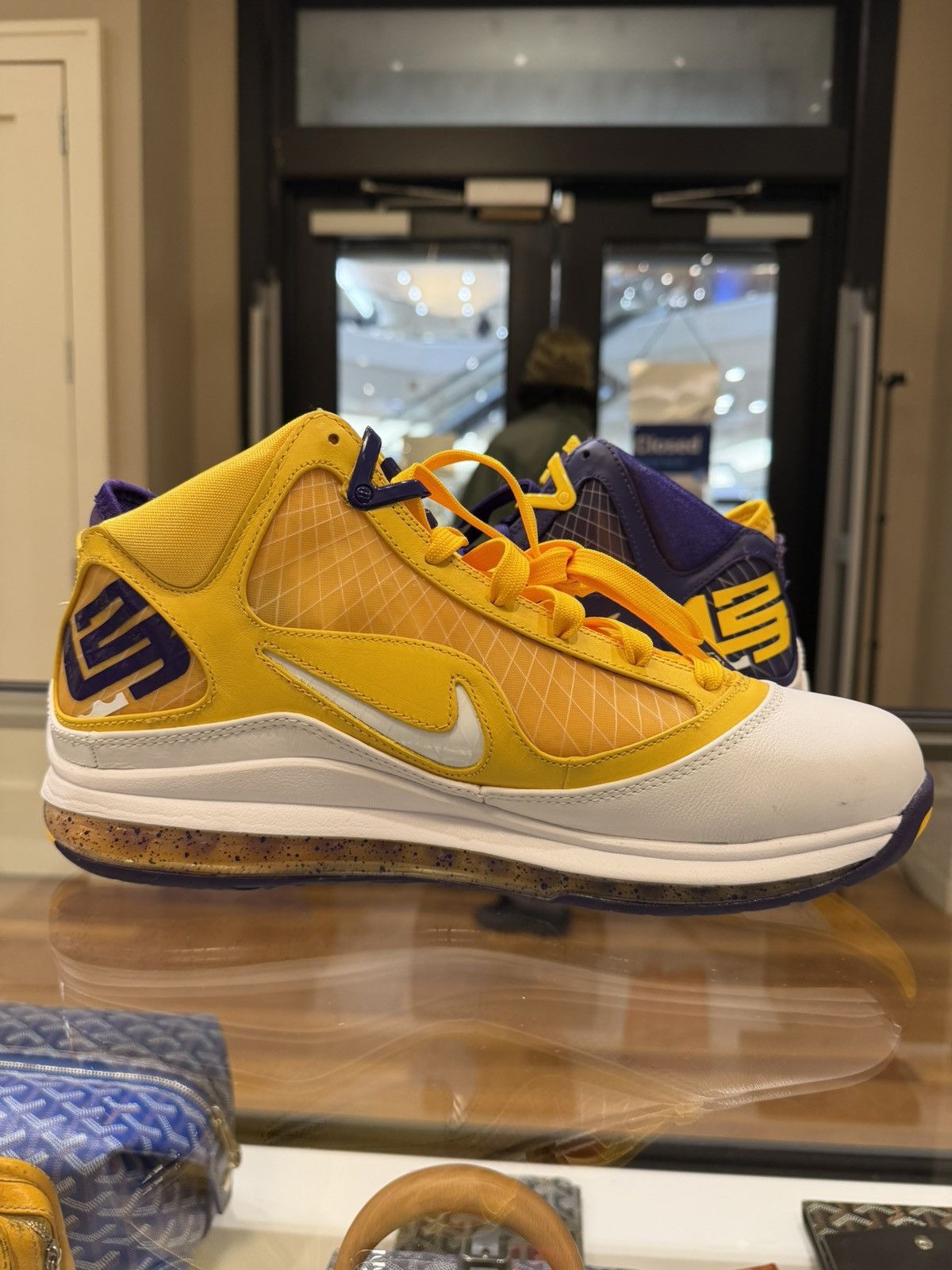Nike Nike Lebron 7 ‘Media Day’ Size US 11 / EU 44 - 3 Thumbnail