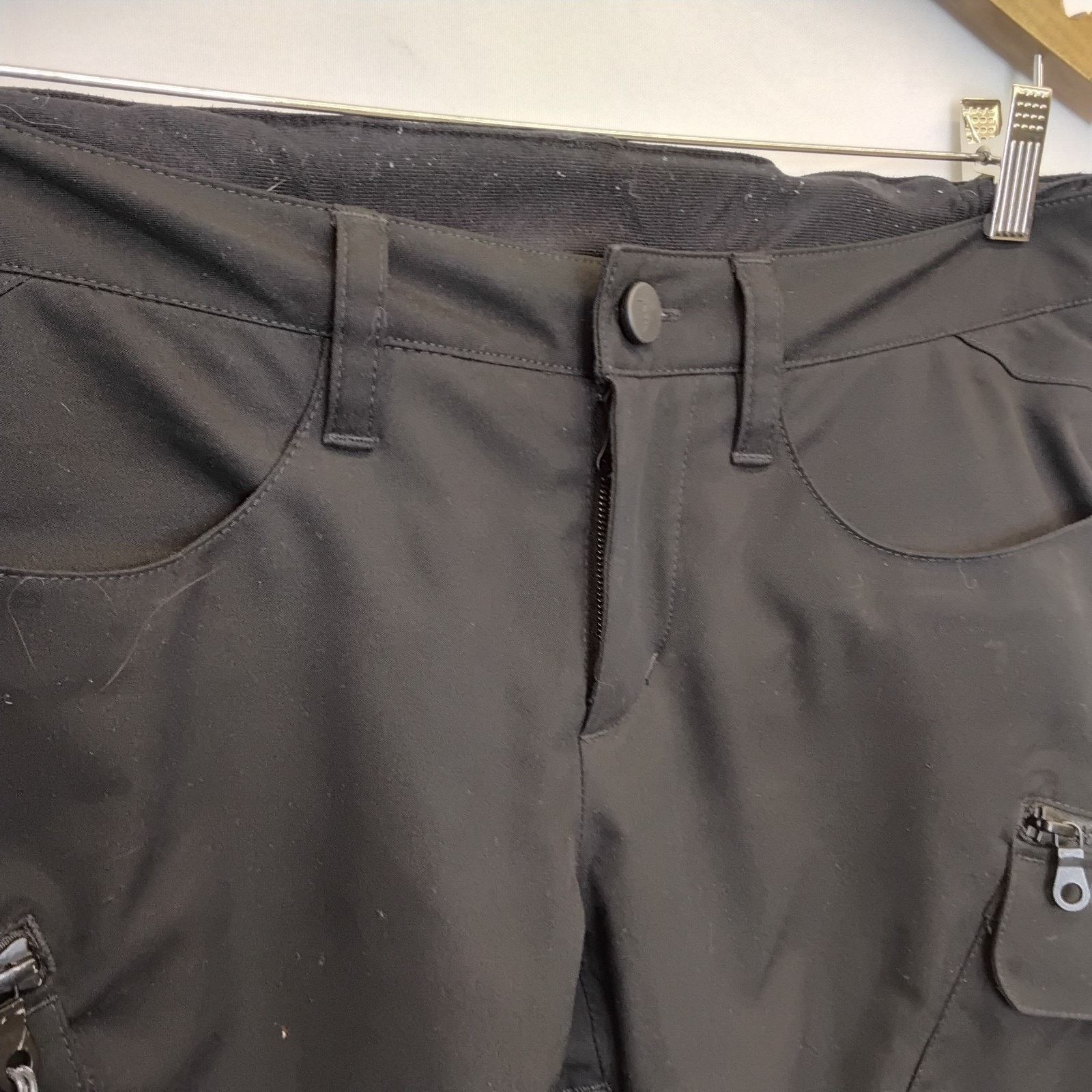 Burton Burton Ski Pants Women's XS Black Living Lining Size 28" / US 6 / IT 42 - 4 Thumbnail