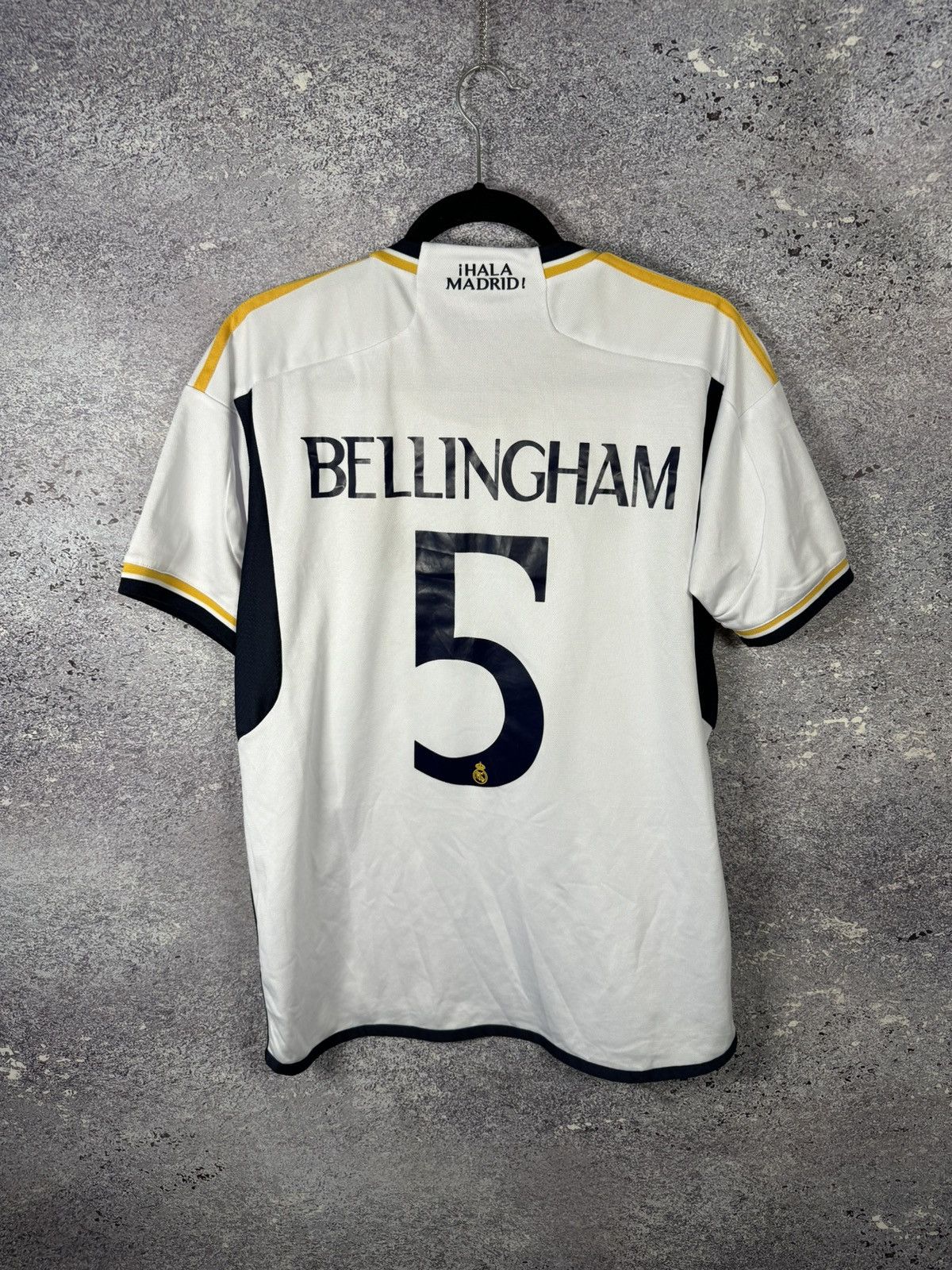 Vintage BELLINGHAM Real Madrid 2023/24 Fan Soccer Jersey Small Size US S / EU 44-46 / 1 - 1 Thumbnail