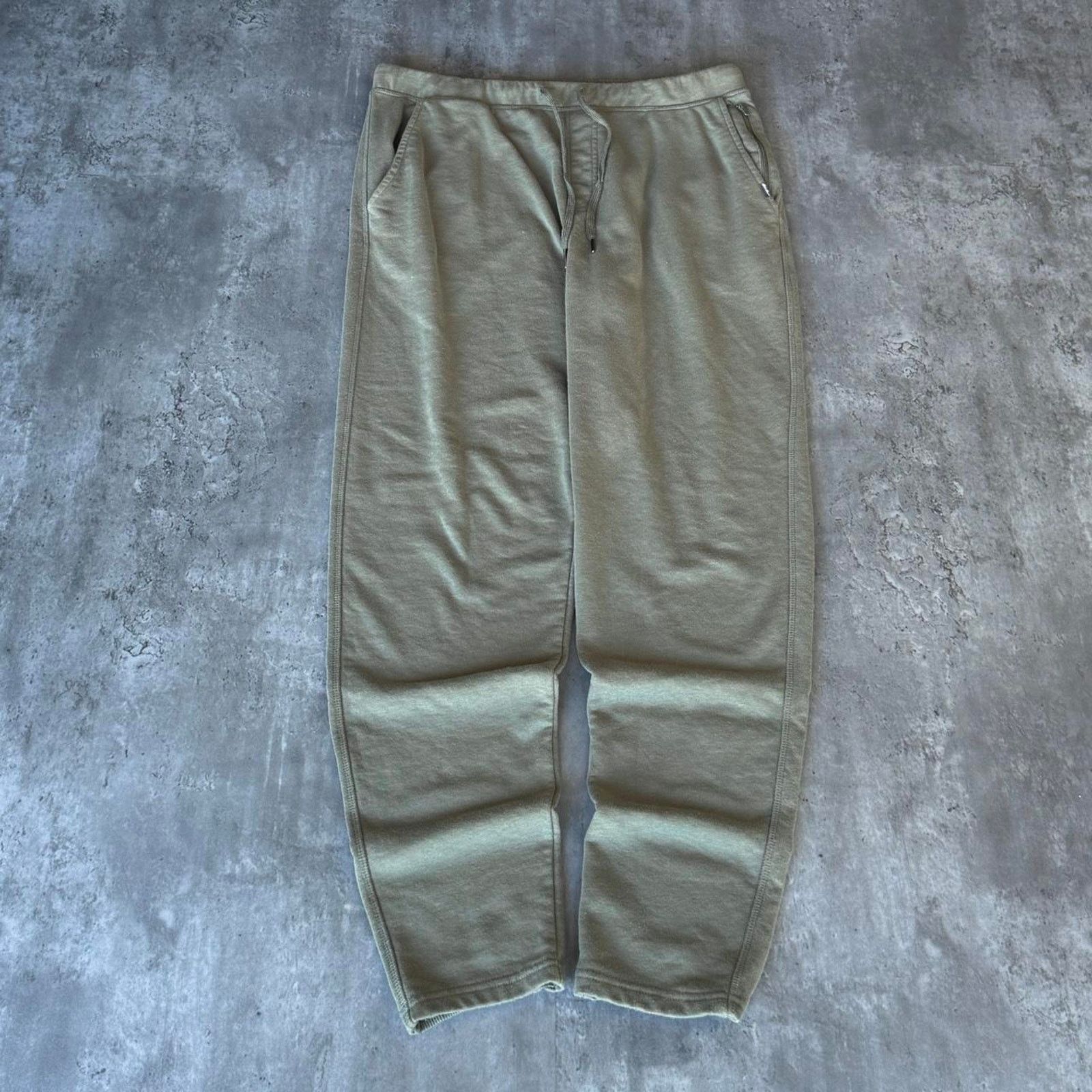 Eddie Bauer × Vintage Vintage Y2K Eddie Bauer Faded Green Grunge Comfy Sweatpants Size US 38 / EU 54 - 1 Thumbnail