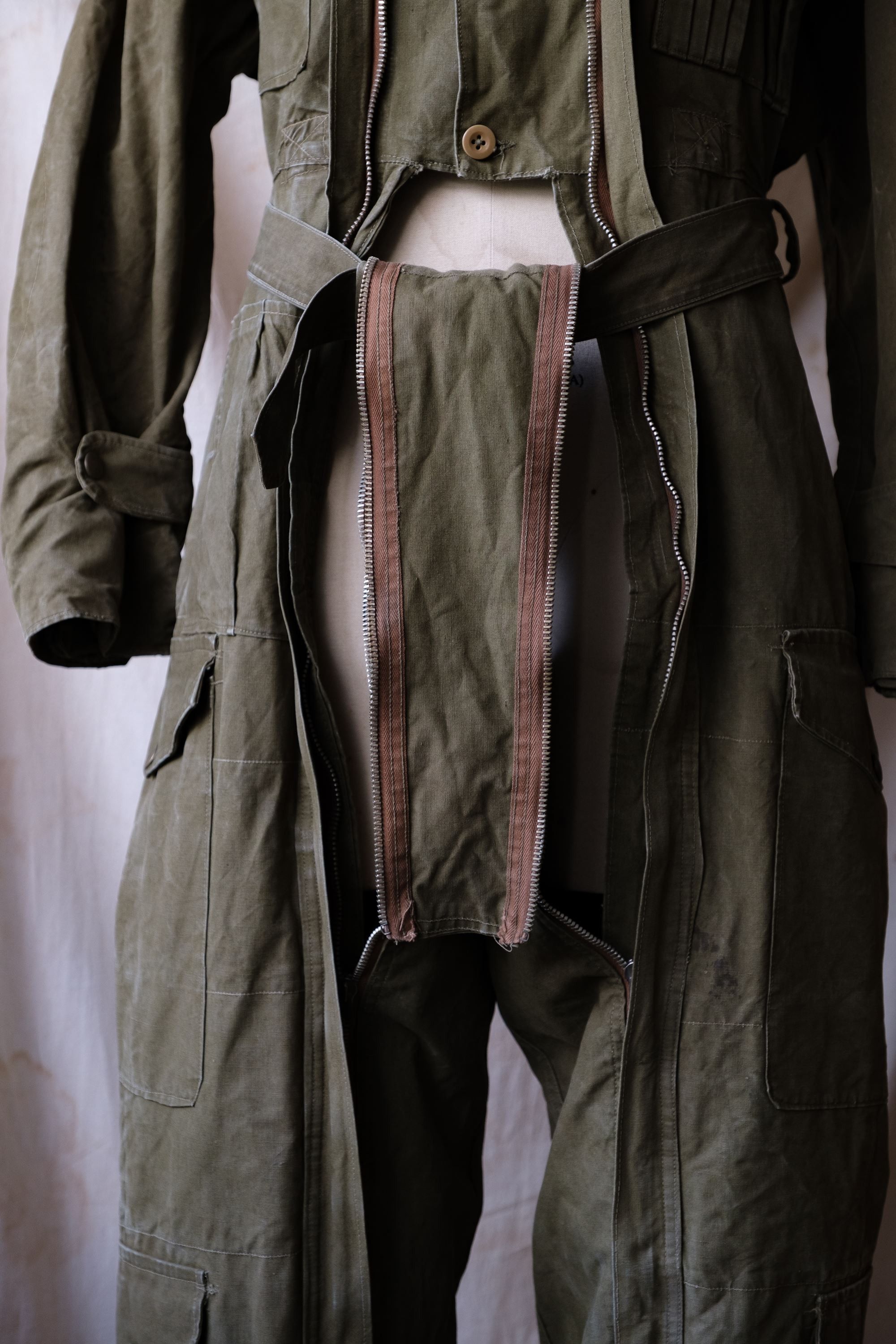 Vintage Vintage 1950s Belgian army tank suit coveralls Size US 32 / EU 48 - 5 Thumbnail