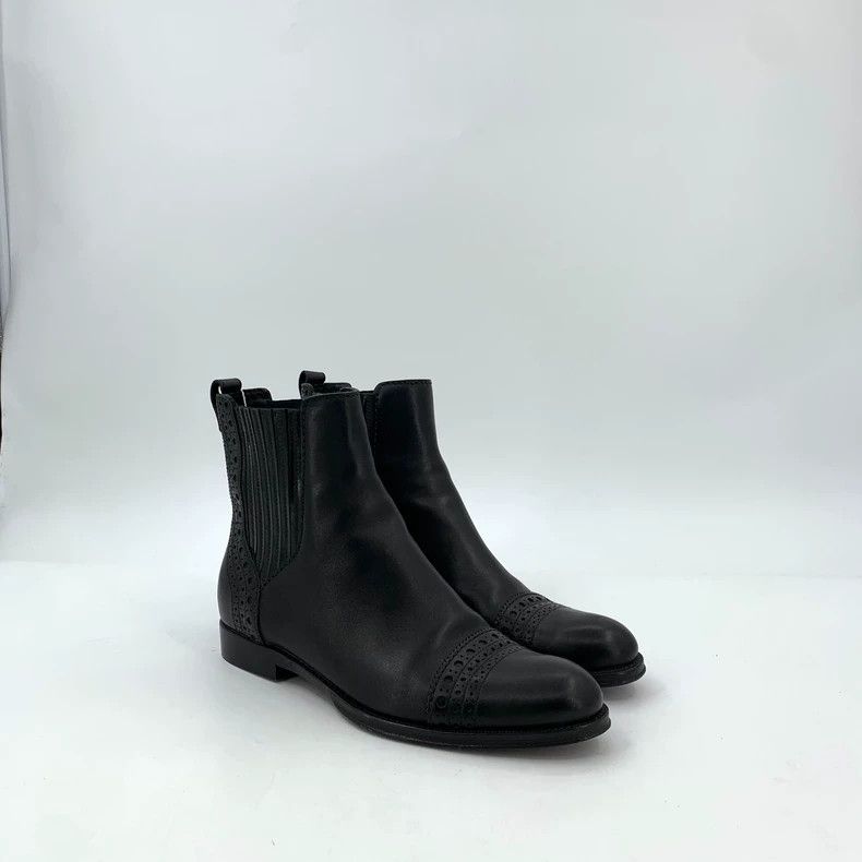 Louis Vuitton Louis Vuitton Black Baroque sculpted round toe leather boo Size US 6.5 / IT 36.5 - 2 Thumbnail