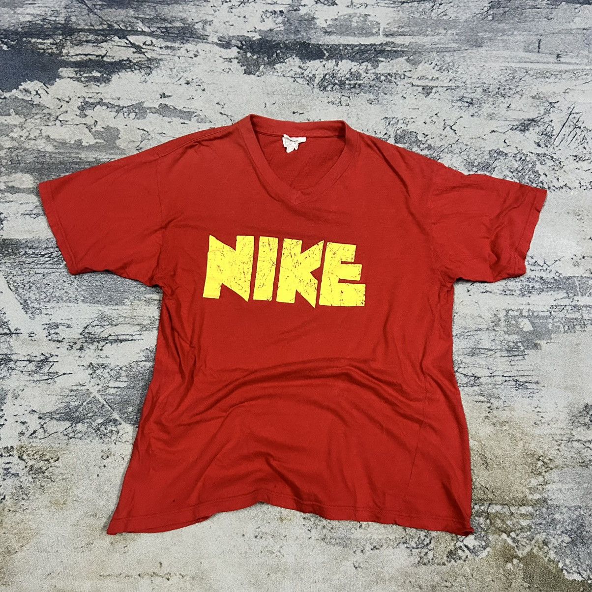 Nike × Vintage Vintage Nike Block Spellout Red Tee Size US M / EU 48-50 / 2 - 1 Thumbnail