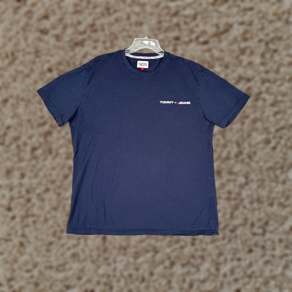 Tommy Hilfiger VINTAGE Tommy Hilfiger Jeans Shirt Adult XL Blue Short Sleeve Crew Neck Cotton Size US XL / EU 56 / 4 - 1 Thumbnail