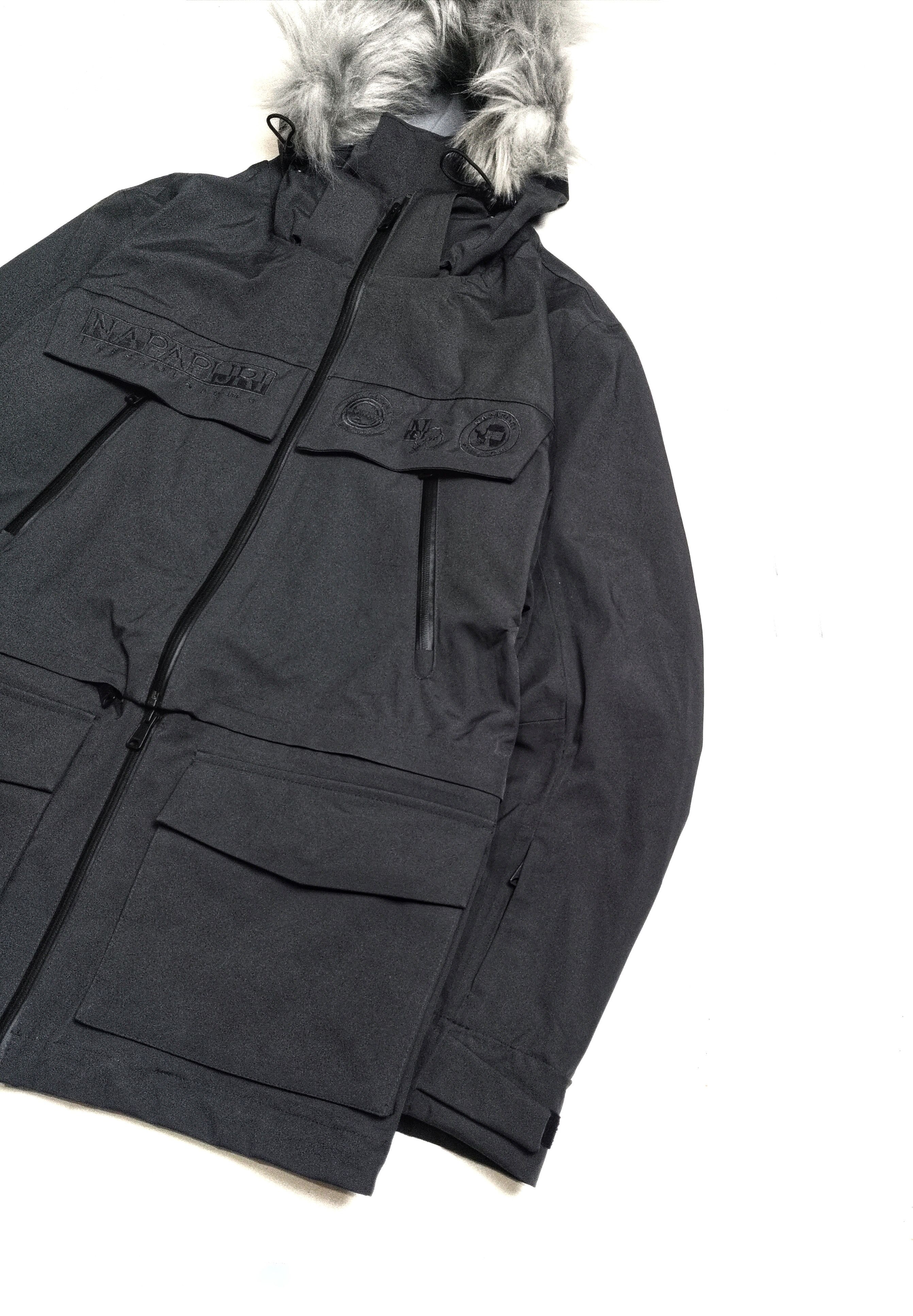 Napapijri Napapijri x Luisaviaroma Skidoo Ice Cold Jacket in Obsidian Size US M / EU 48-50 / 2 - 4 Thumbnail