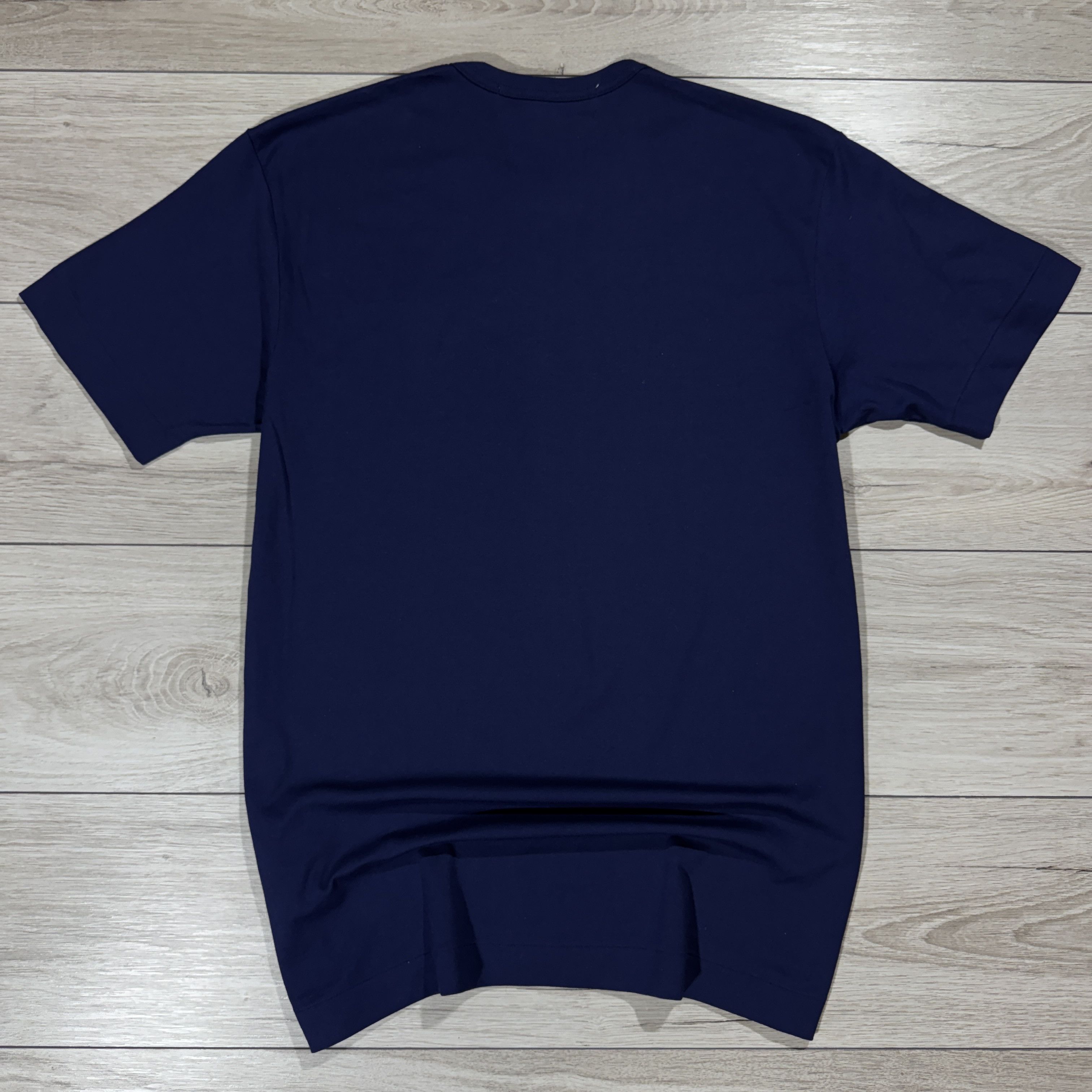 Comme des Garcons PLAY Comme des Garçons PLAY Gold Heart T-Shirt Navy Blue Size XL Size XL / US 12-14 / IT 48-50 - 3 Thumbnail