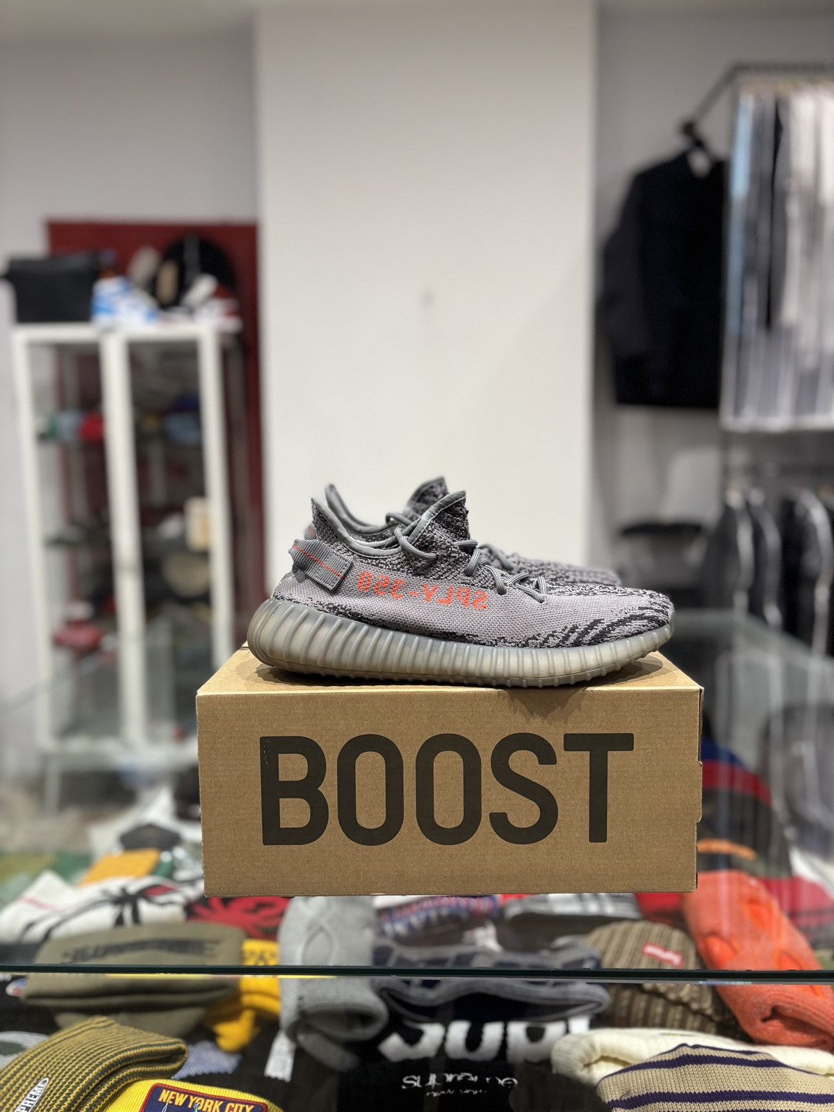 Yeezy Yeezy Boost 350 V2 Beluga 2.0 Size: 8.5 Size US 8.5 / EU 41-42 - 1 Thumbnail