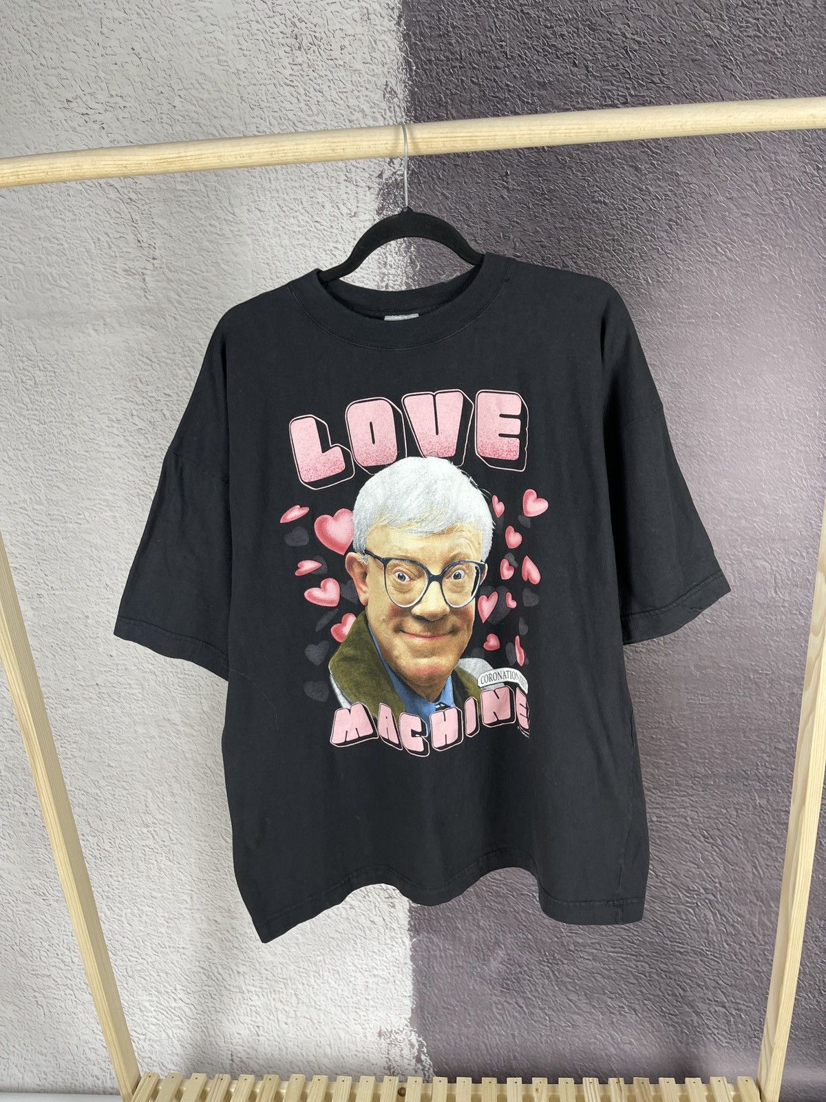 Band Tees Vintage 90s Coronation Street tee Black Love Nachine TV 1995 Size US XL / EU 56 / 4 - 1 Thumbnail