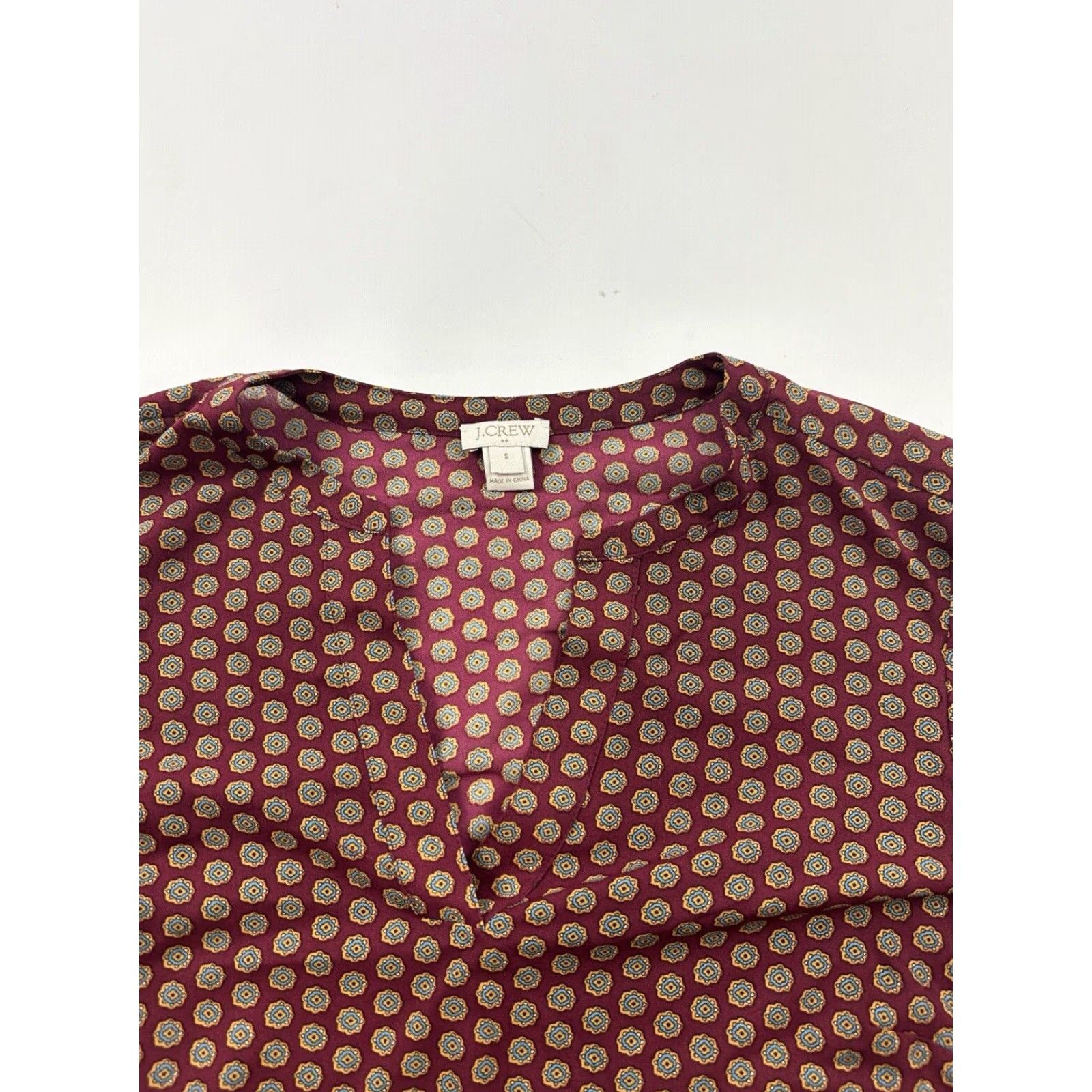 J.Crew VINTAGE J.Crew Blouse Womens Small Red V-Neck Bell Long Sleeve Popover Ladies Size S / US 4 / IT 40 - 3 Thumbnail